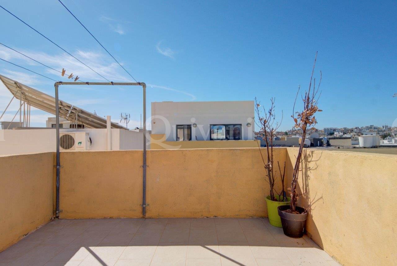 Swieqi, Furnished Penthouse