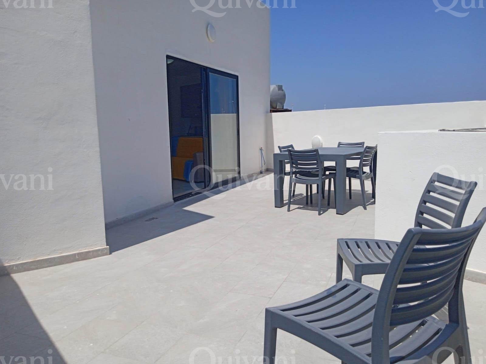 Zejtun, Furnished Penthouse