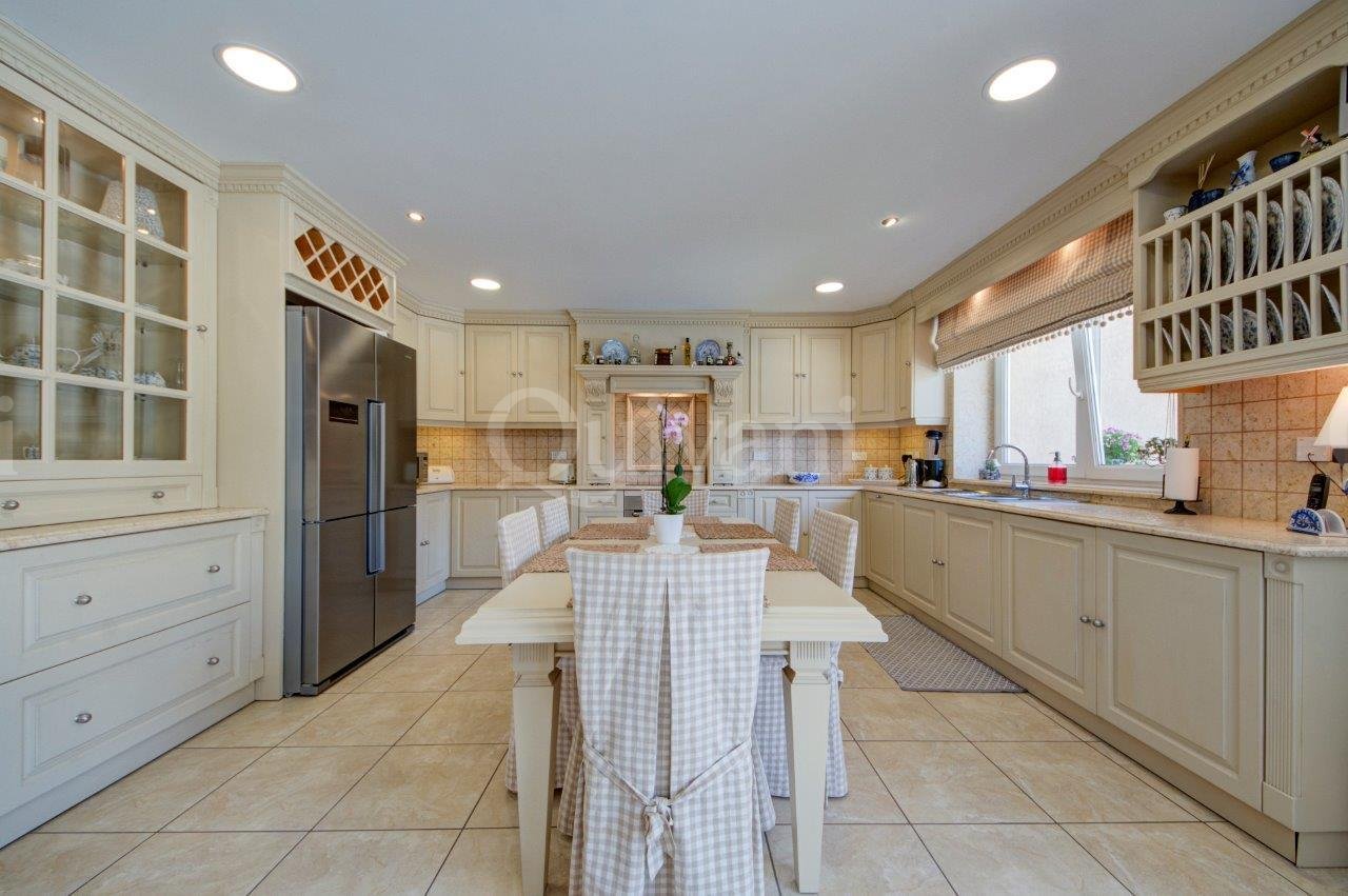 Madliena, Furnished Semi-detached Villa