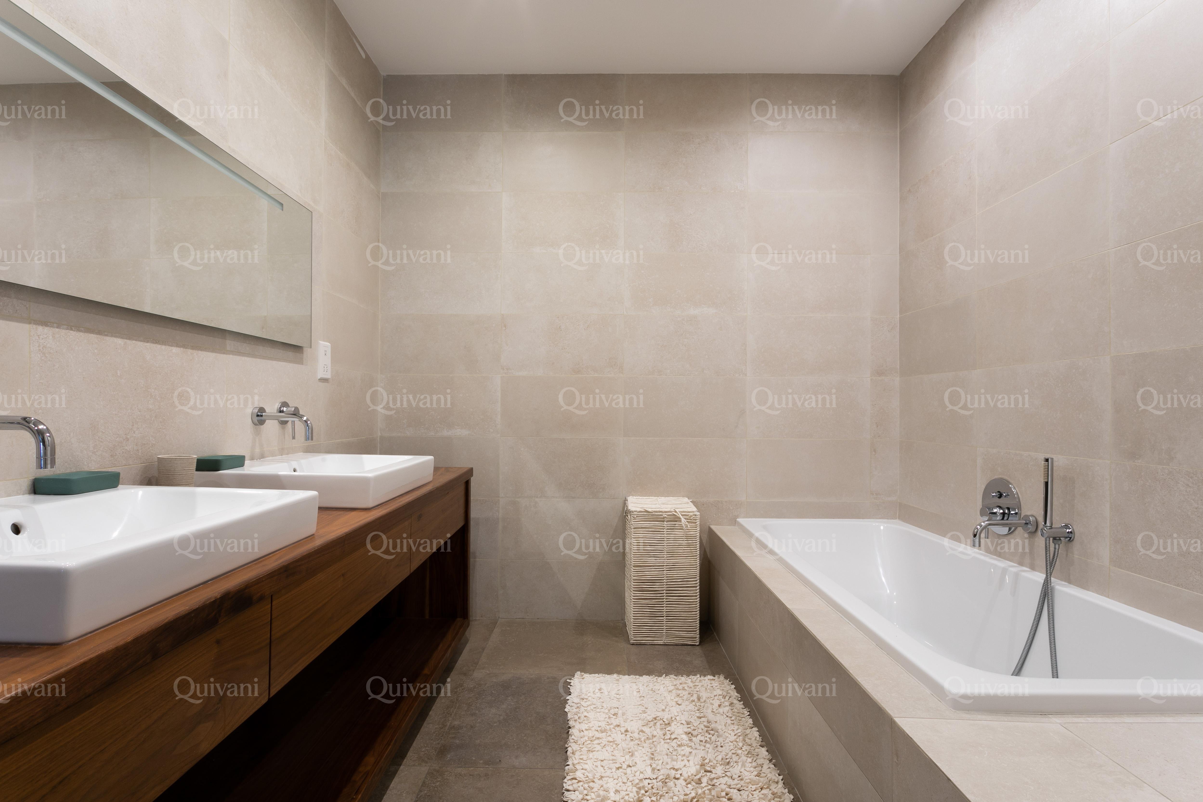 Pendergardens, Furnished Duplex Apartment
