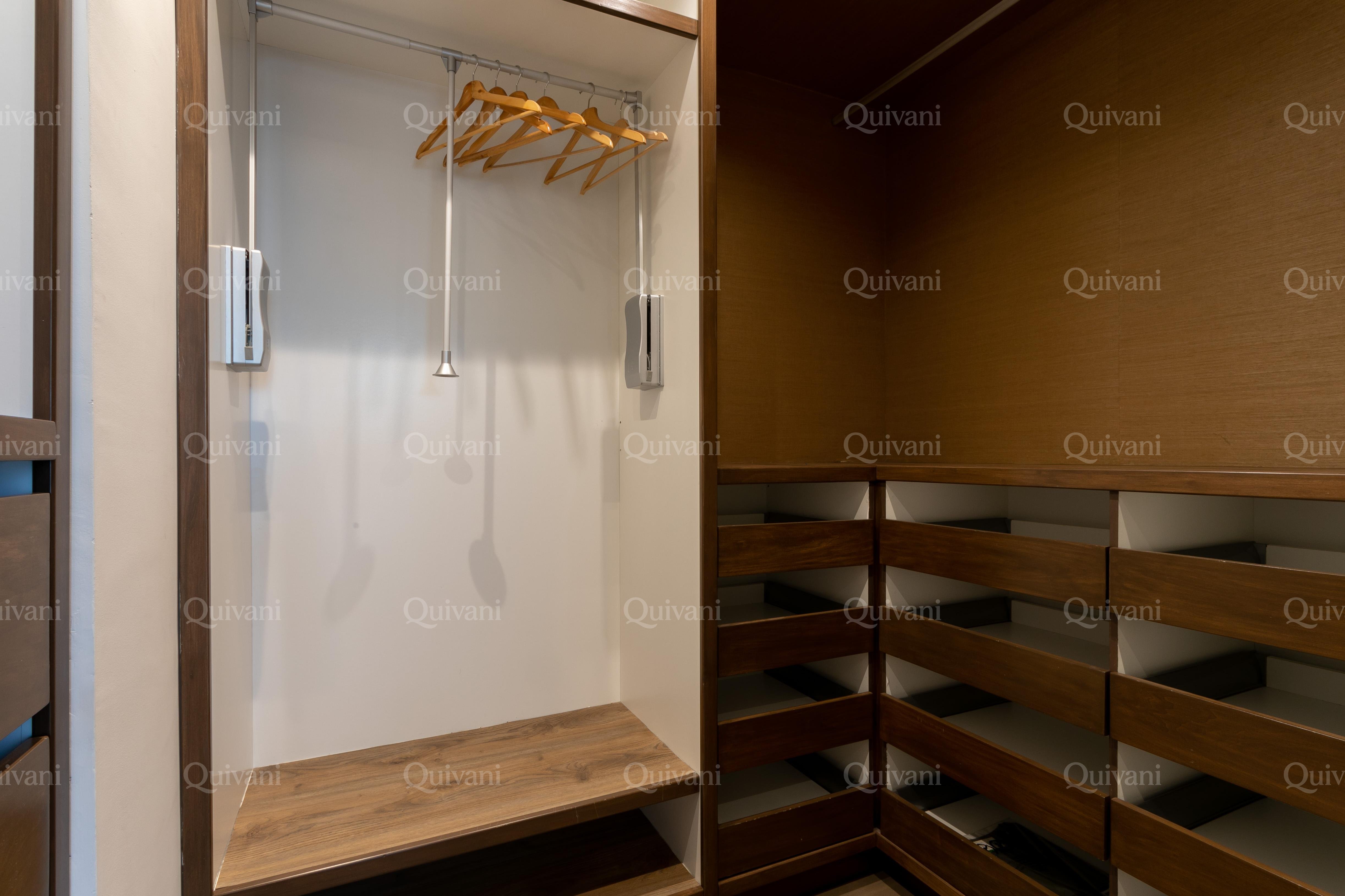 Pendergardens, Furnished Duplex Apartment