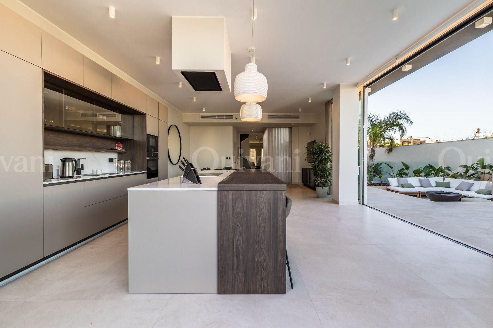 Madliena, Furnished Villa