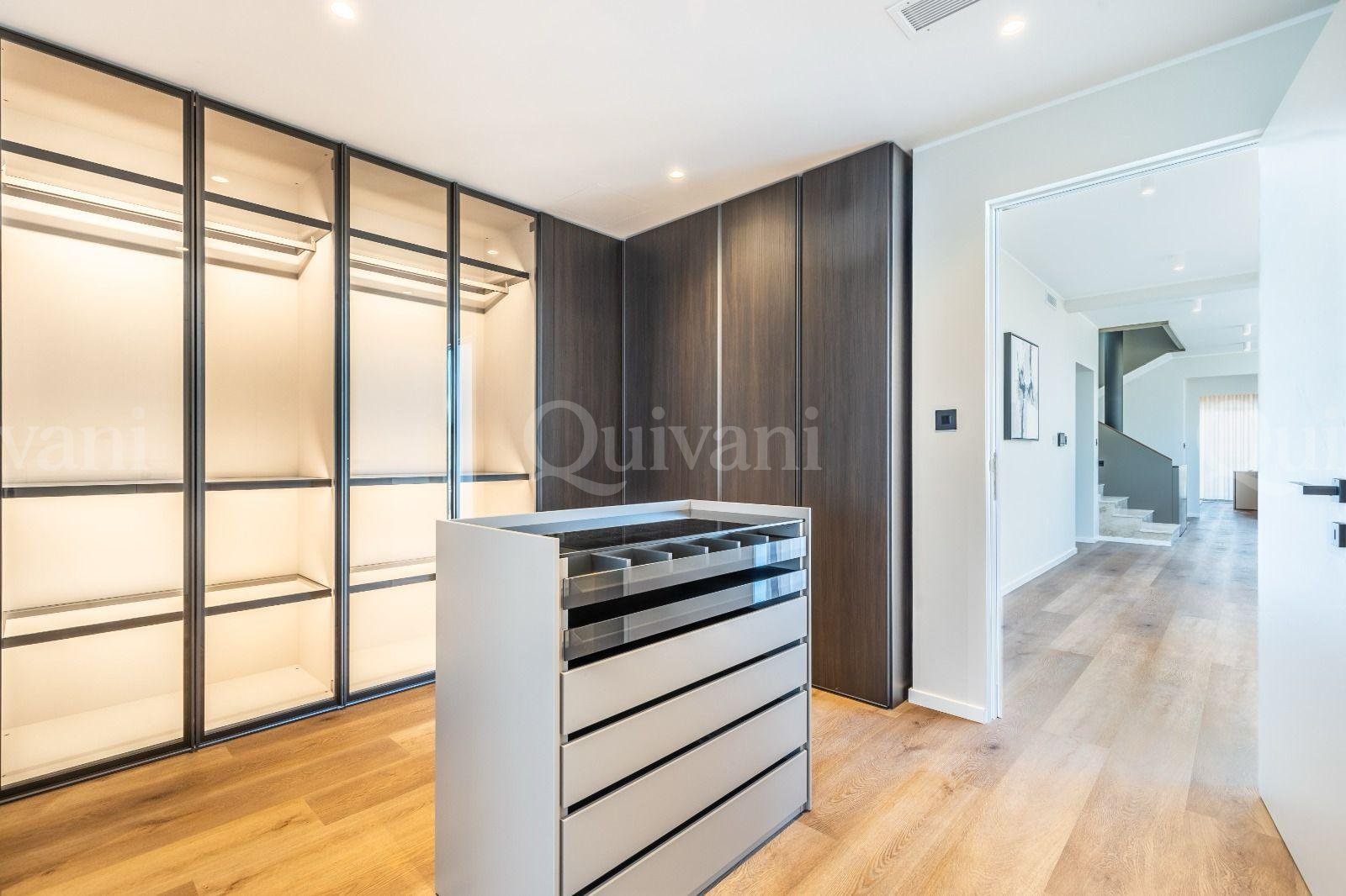 Madliena, Furnished Villa