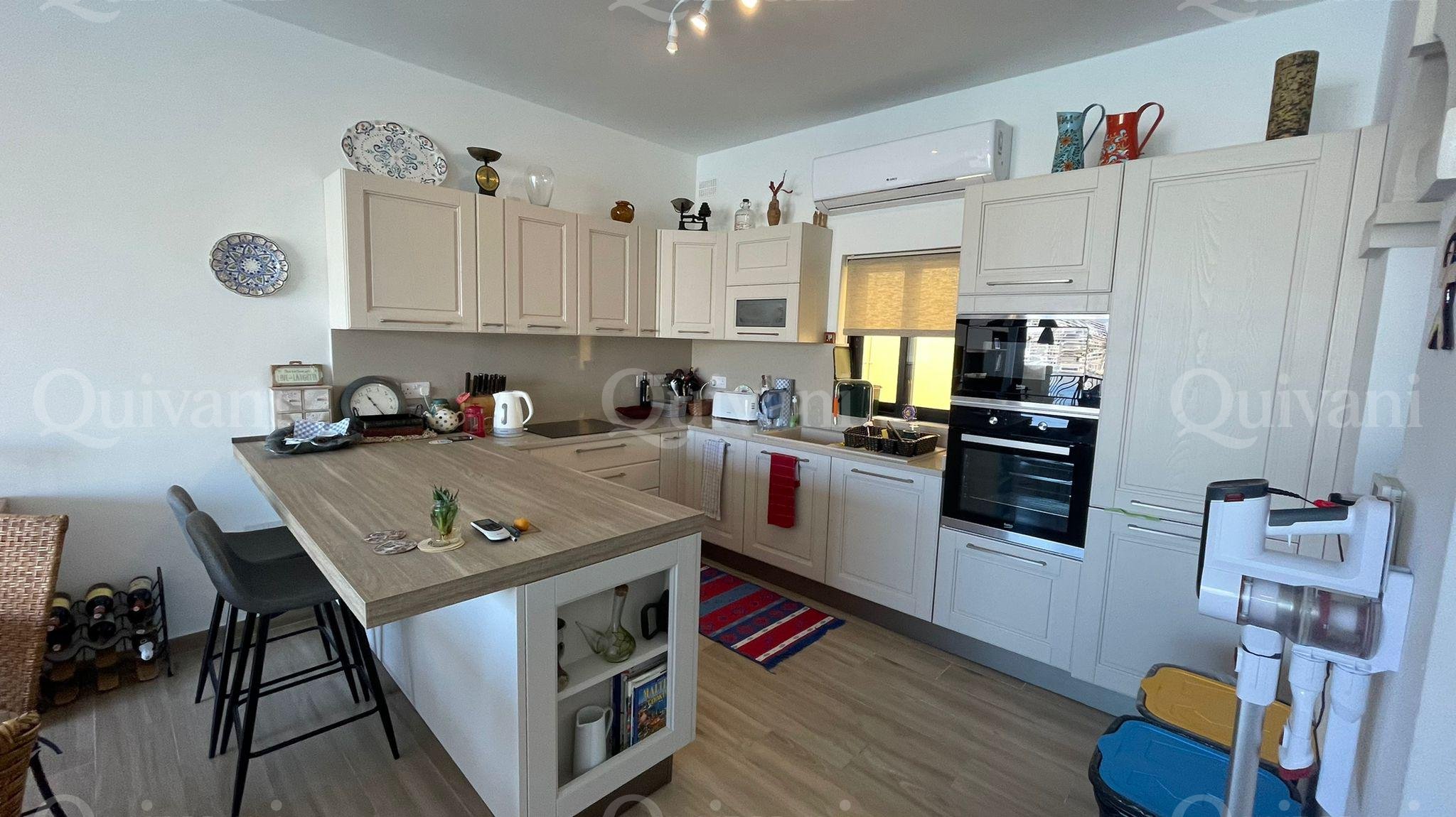 Xemxija, Furnished Penthouse