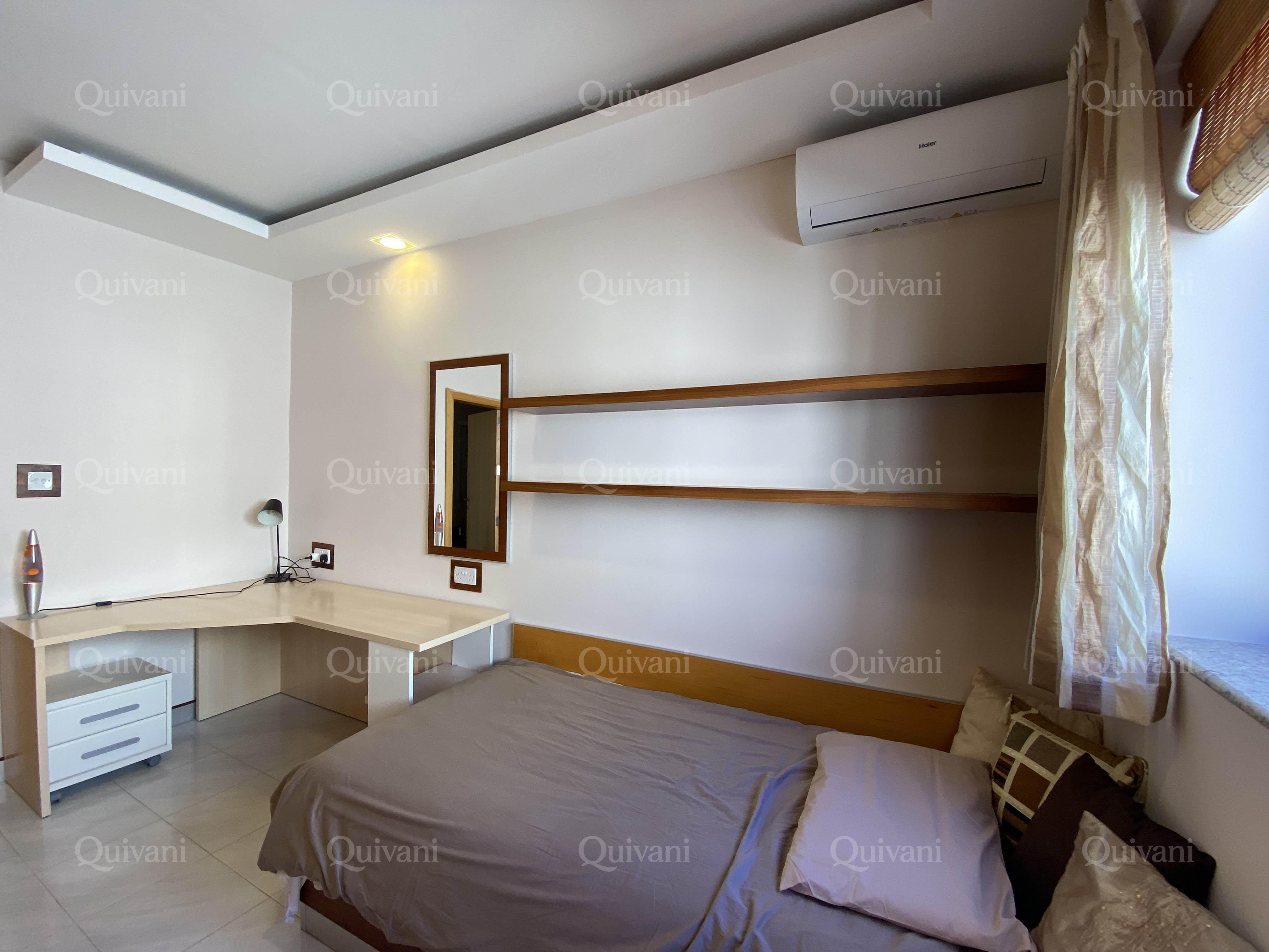 Pembroke, Furnished Semi-detached Villa
