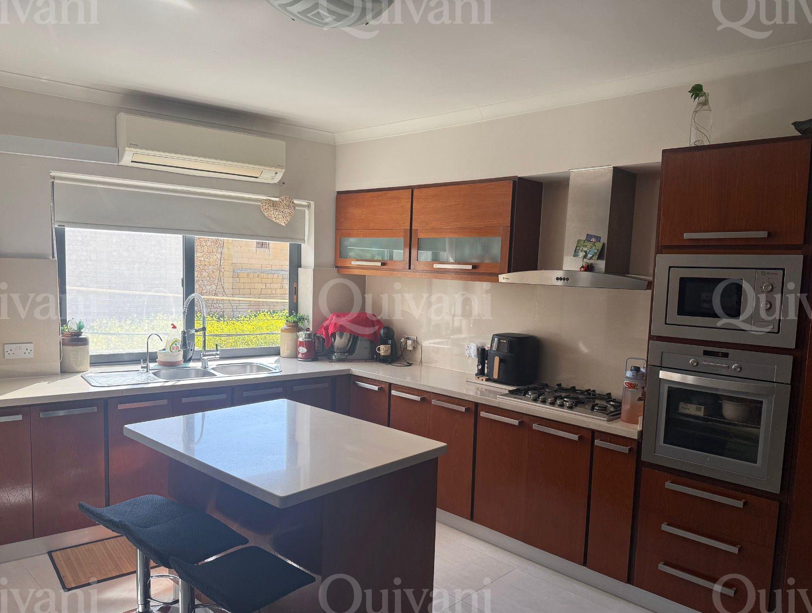 St Pauls Bay, Apartment