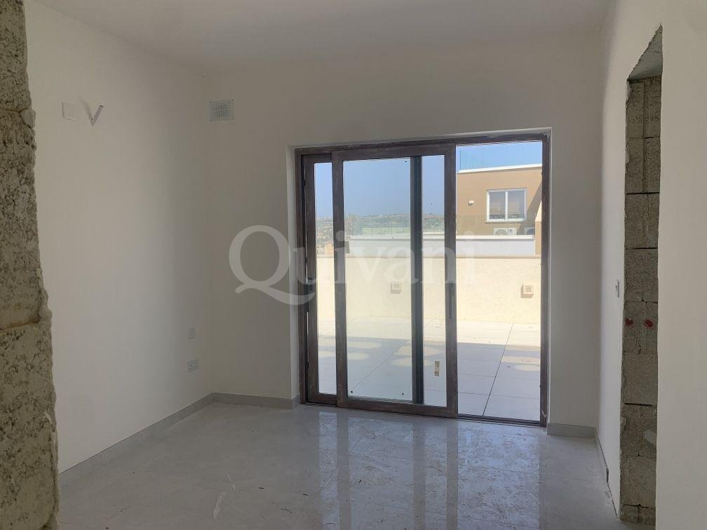 Mtarfa, Finished, Maisonette