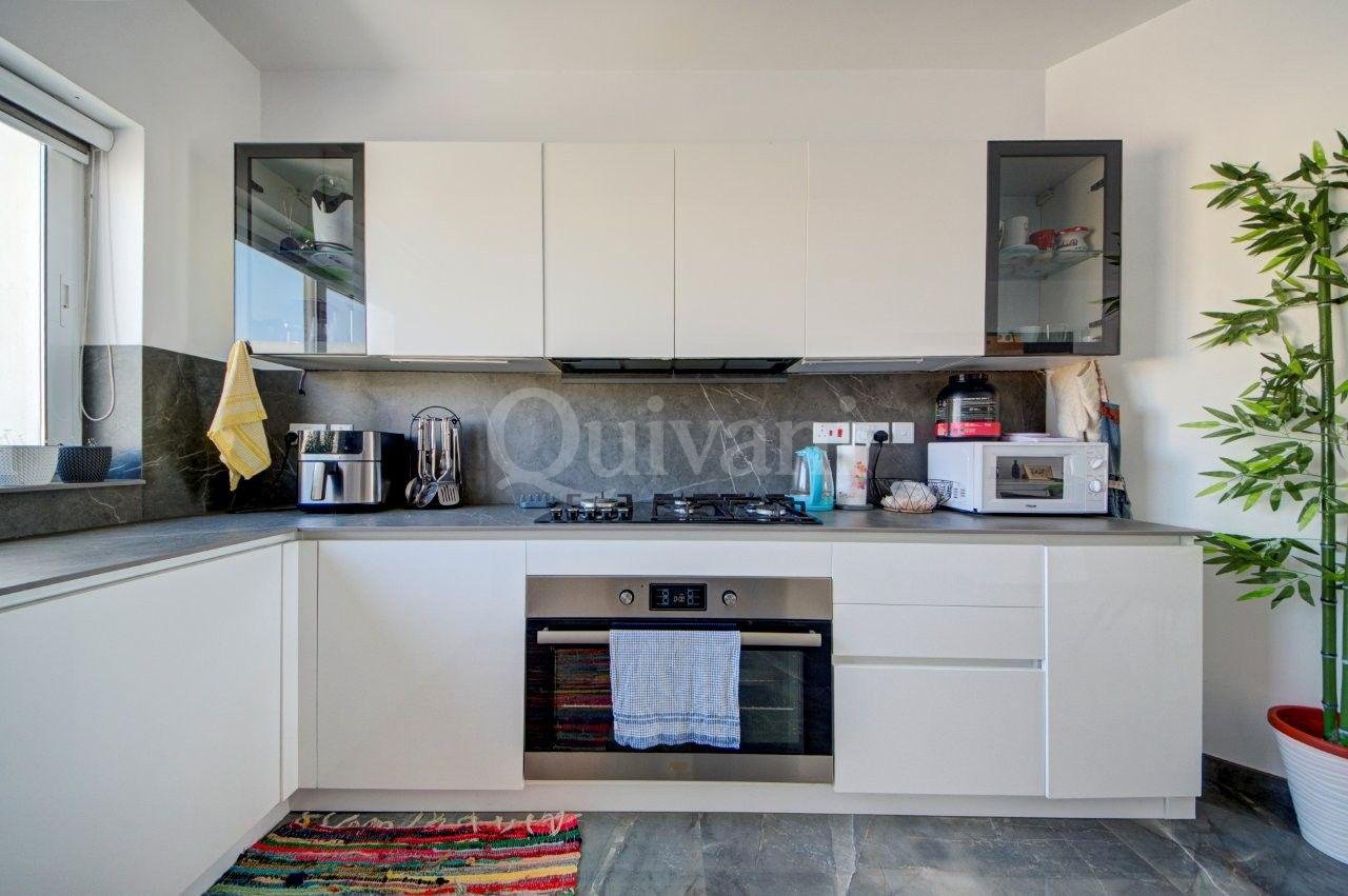 Santa Venera Duplex Penthouse with full ownership of Airspace