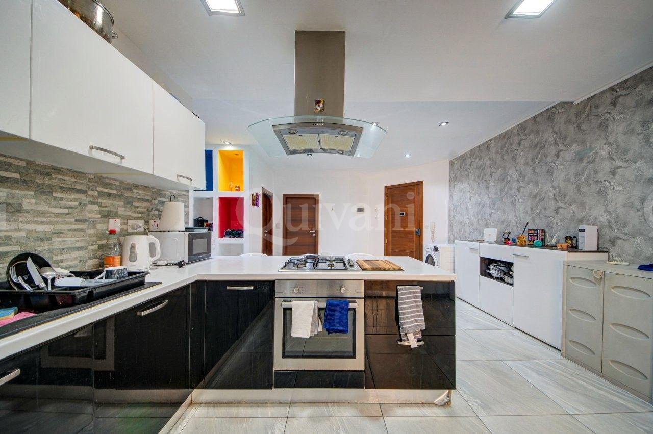 Santa Venera Duplex Penthouse with full ownership of Airspace