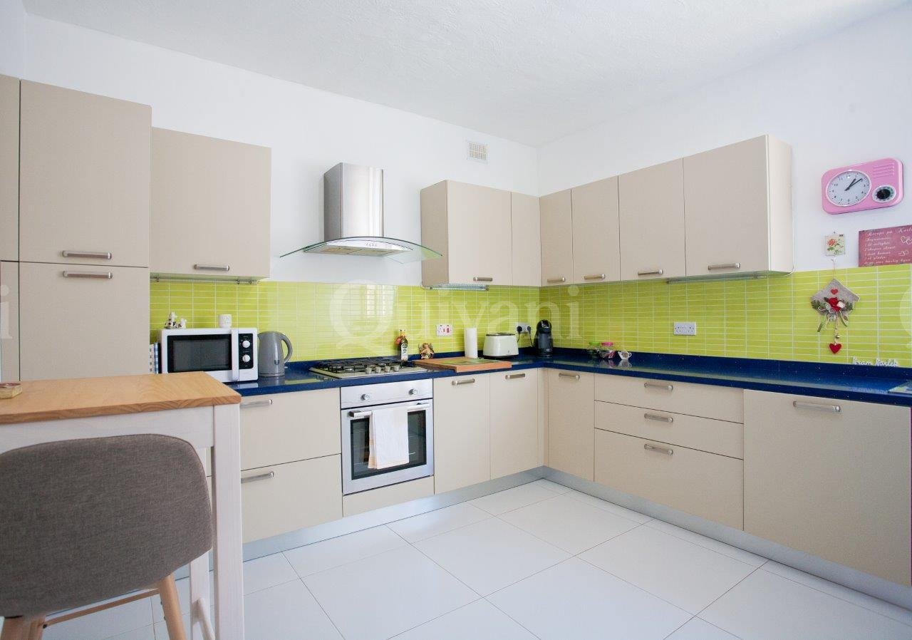 Qawra, Furnished Apartment
