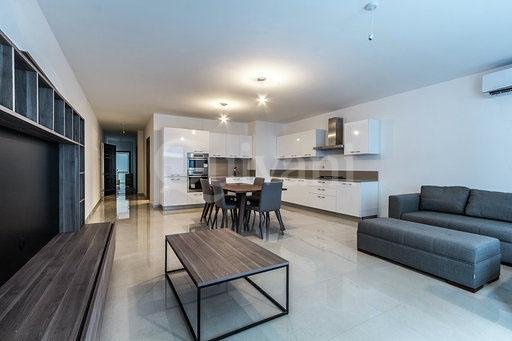 St Pauls Bay, Finished Maisonette