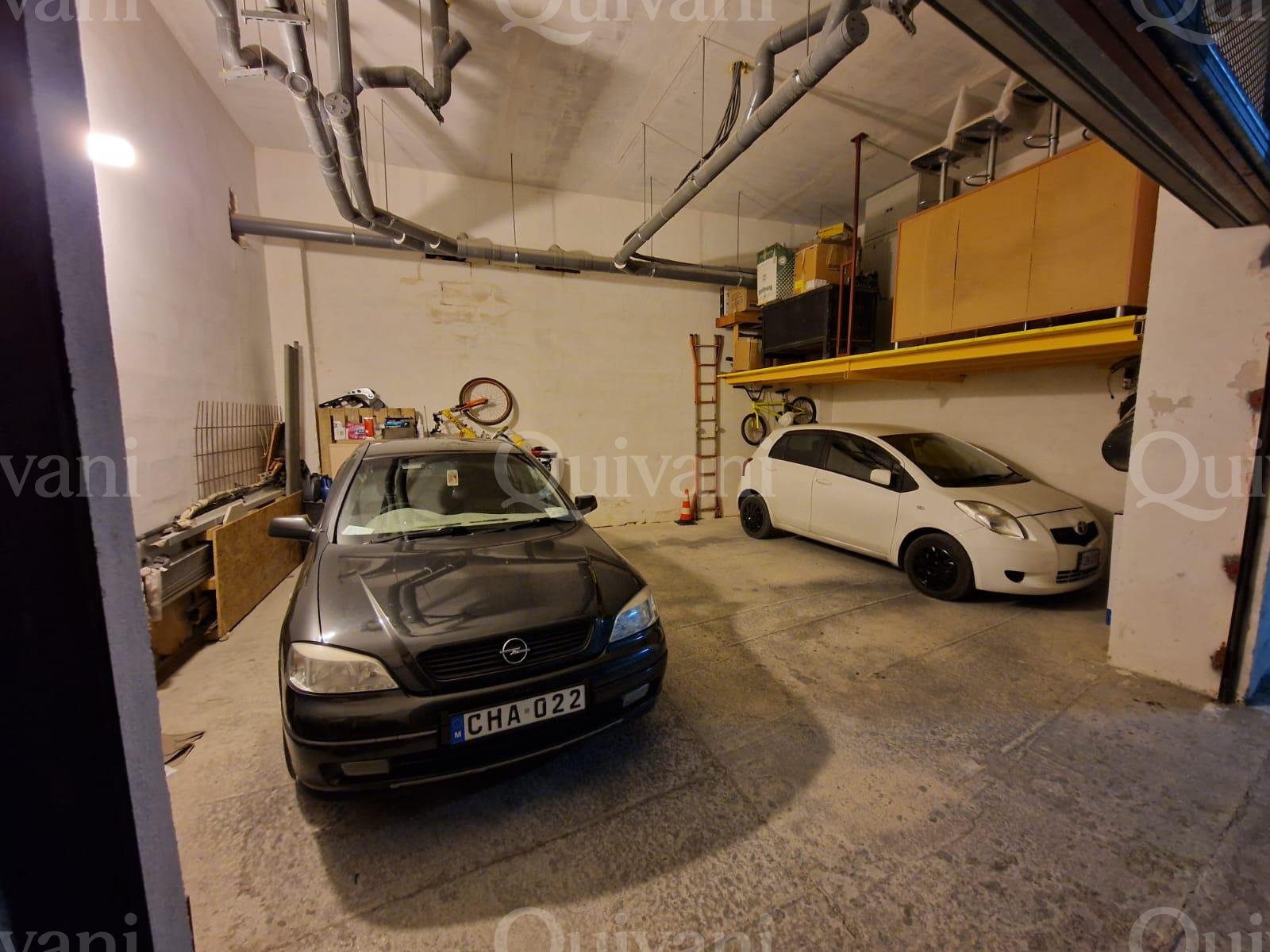 Luqa, Furnished Penthouse