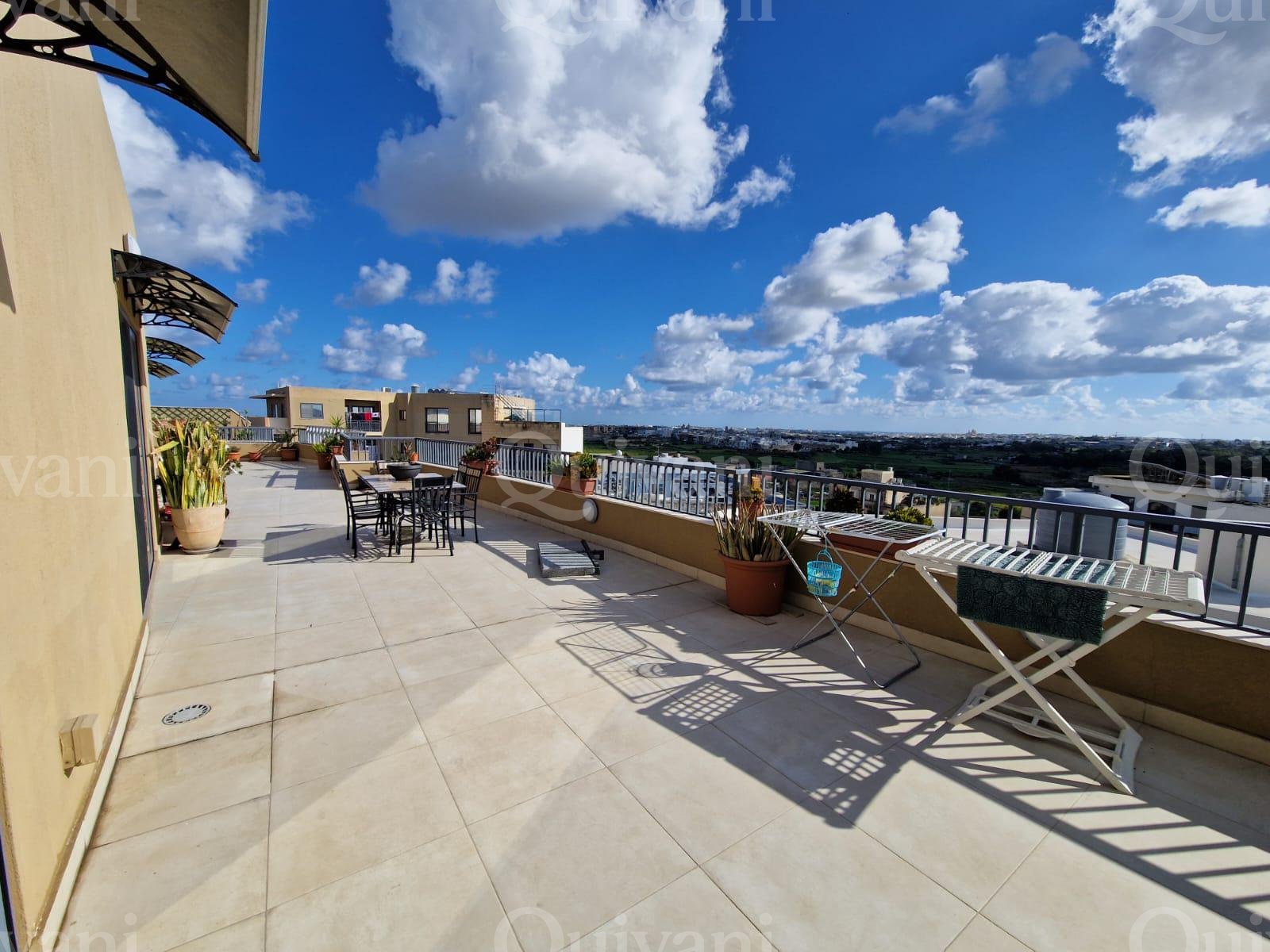 Luqa, Furnished Penthouse