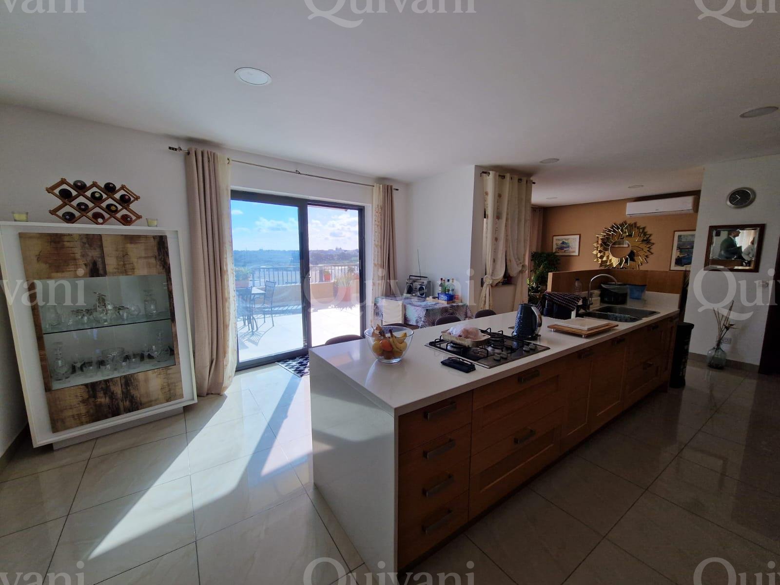 Luqa, Furnished Penthouse