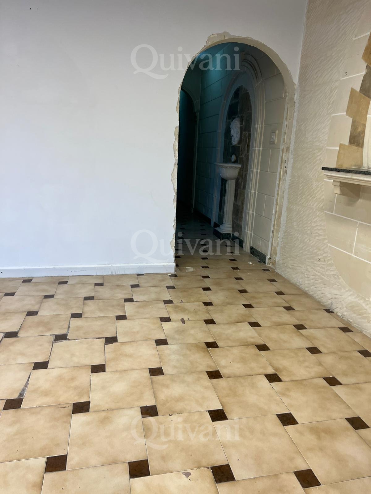 Qawra, Furnished Ground Floor Maisonette