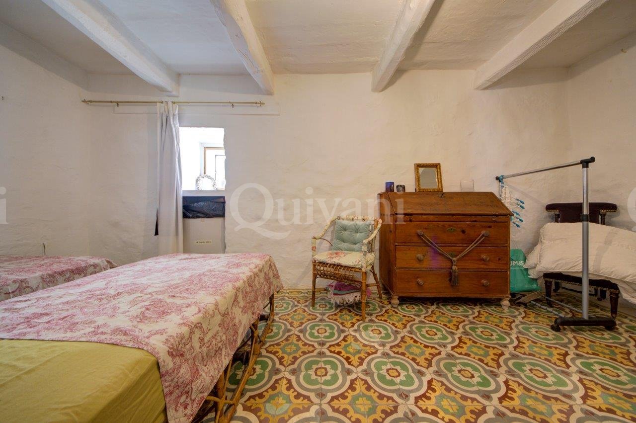 Dingli, Converted House of Character