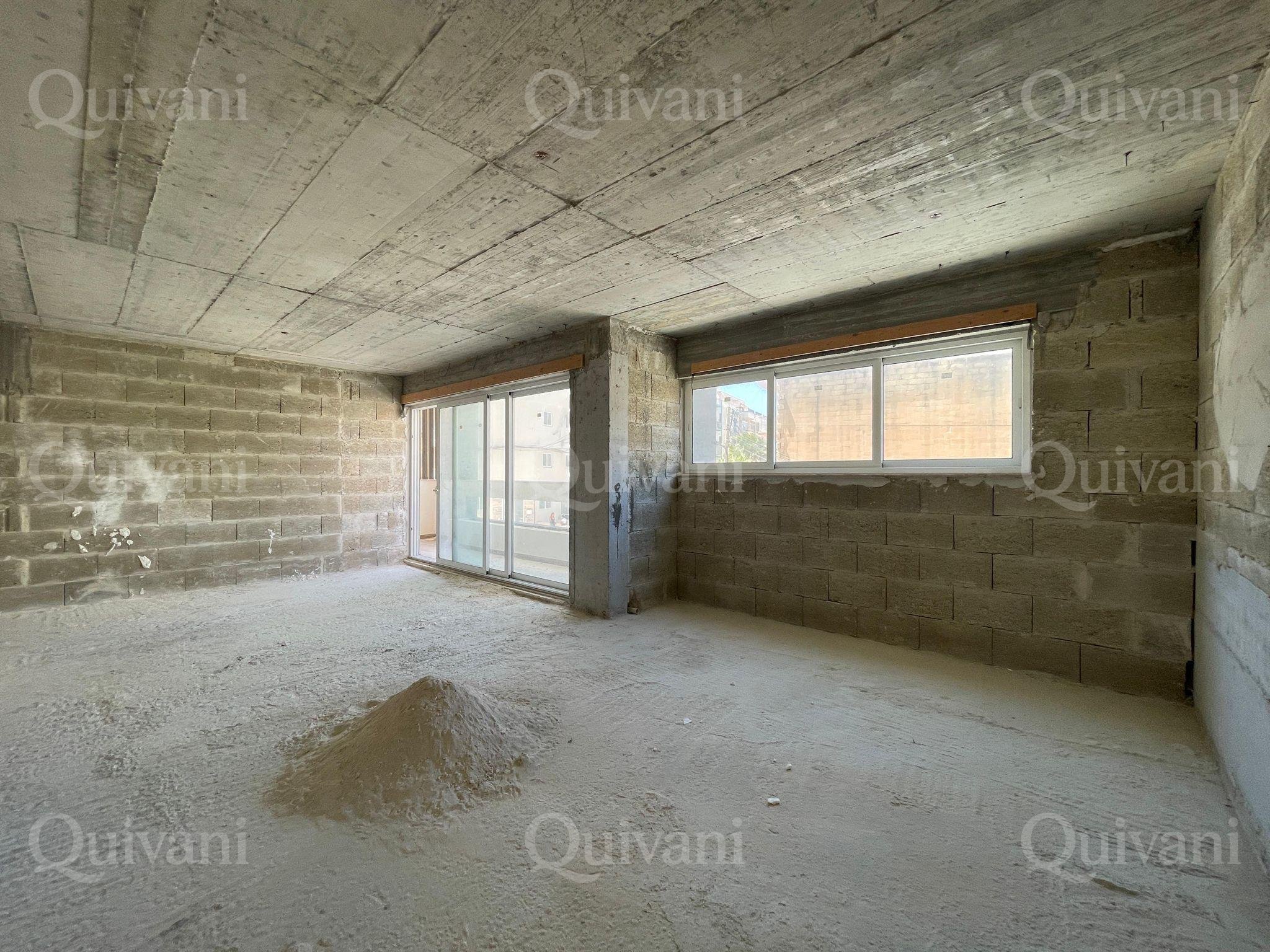 Qawra, Shell Garage