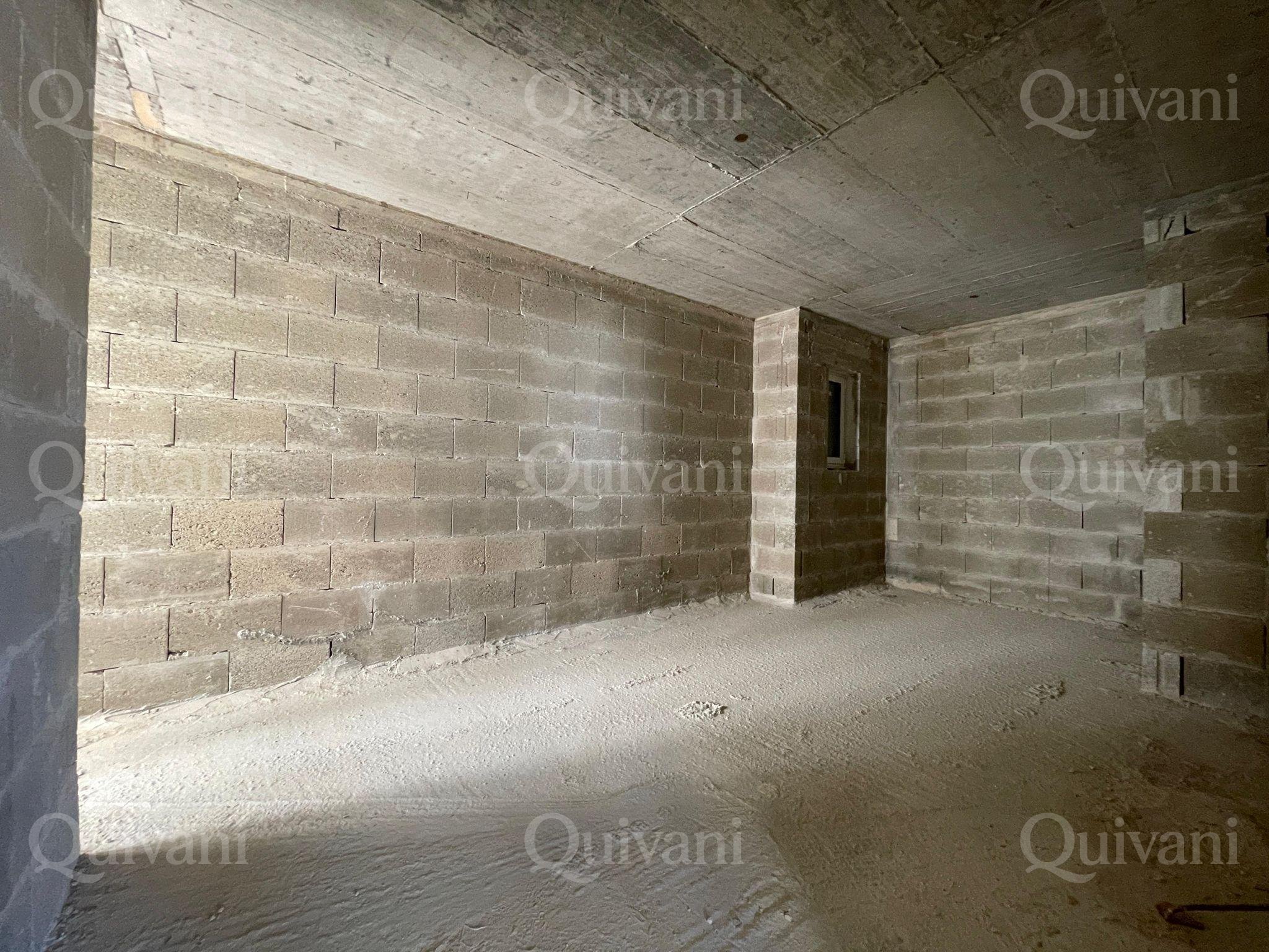 Qawra, Shell Garage