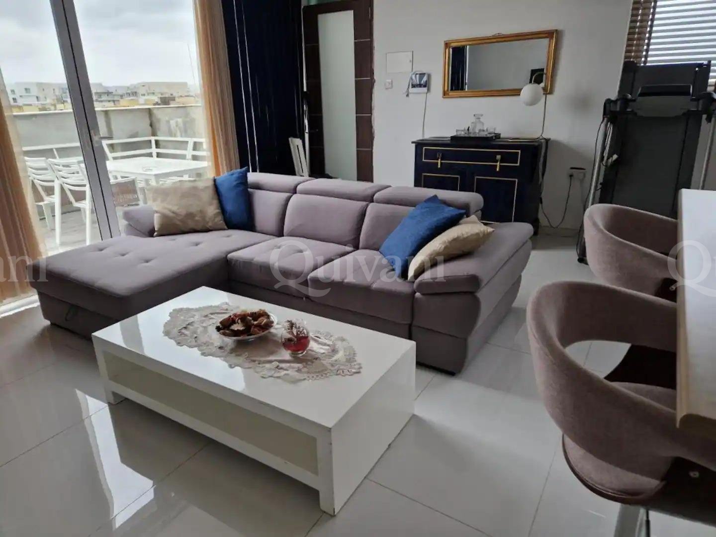 Luqa, Furnished Penthouse