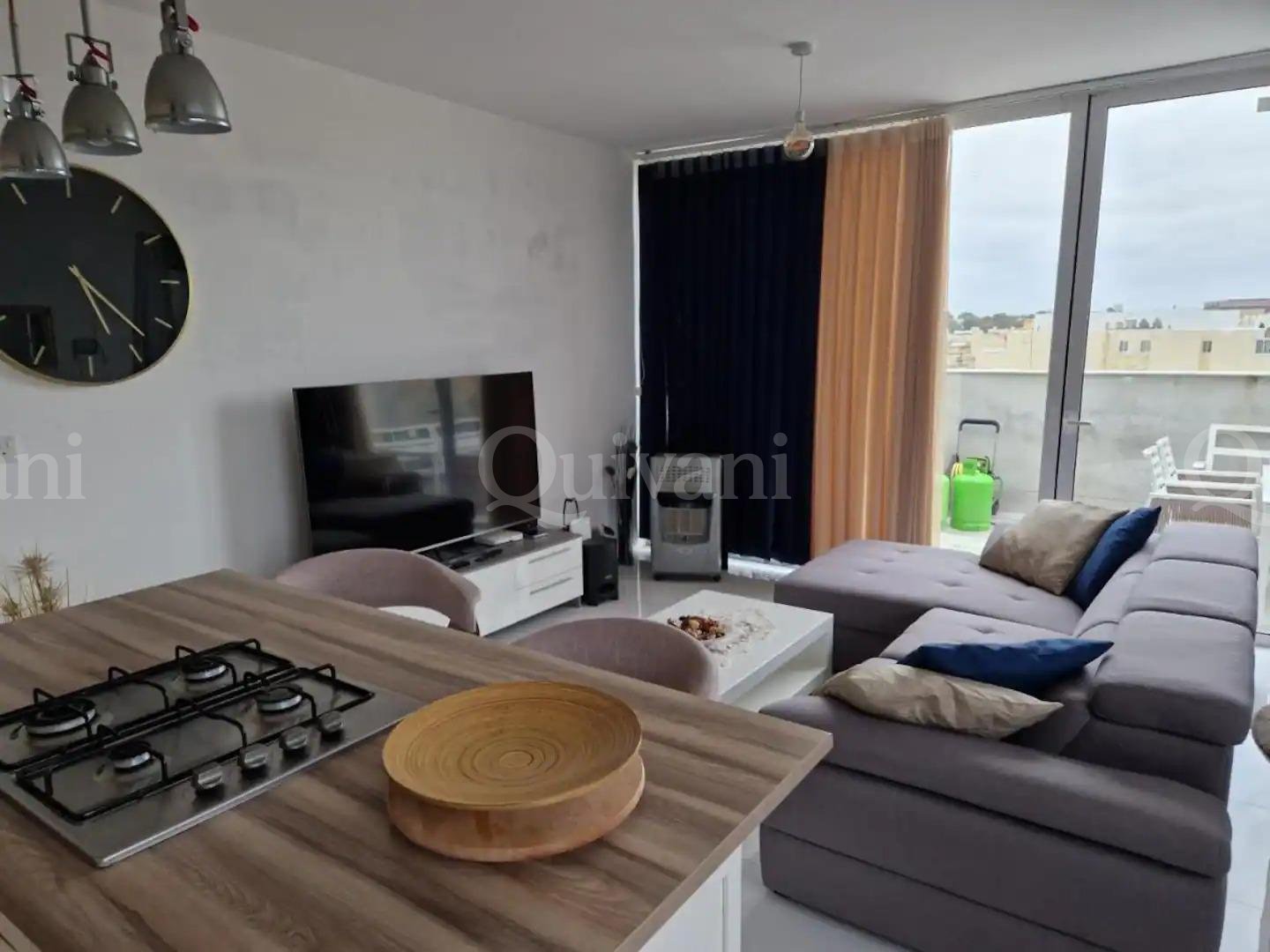 Luqa, Furnished Penthouse