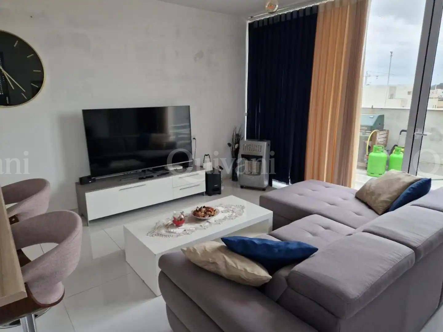 Luqa, Furnished Penthouse
