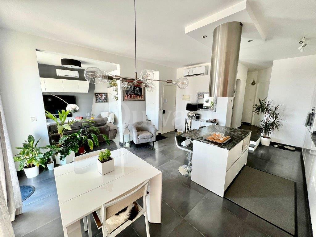 Manikata, Furnished Penthouse