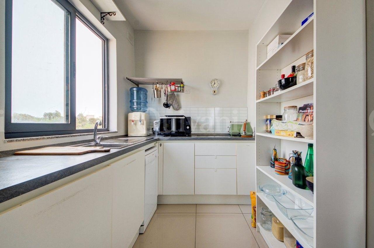Kalkara, Finished Corner Apartment