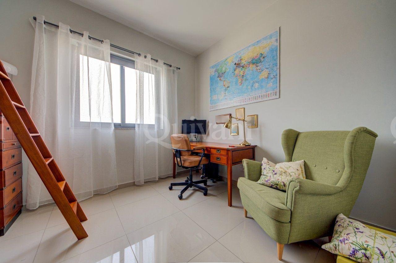 Kalkara, Finished Corner Apartment