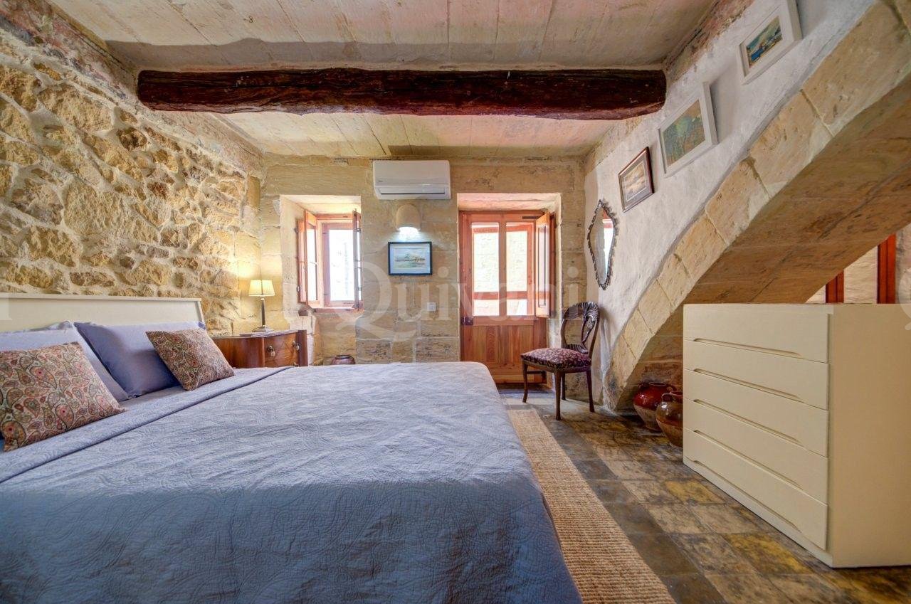 Beautifully Converted House of Character with Courtyard & Large Terrace