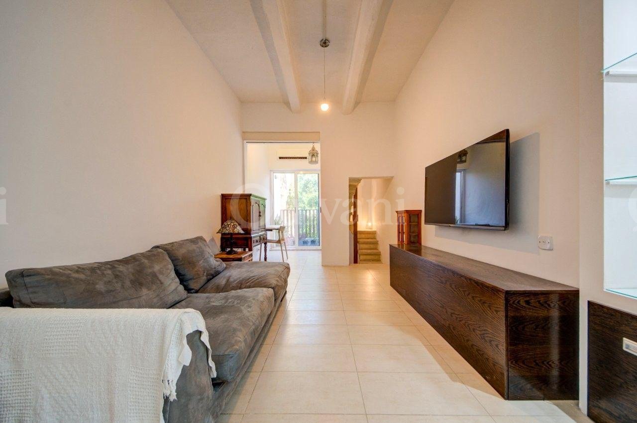 Kalkara, Converted Townhouse