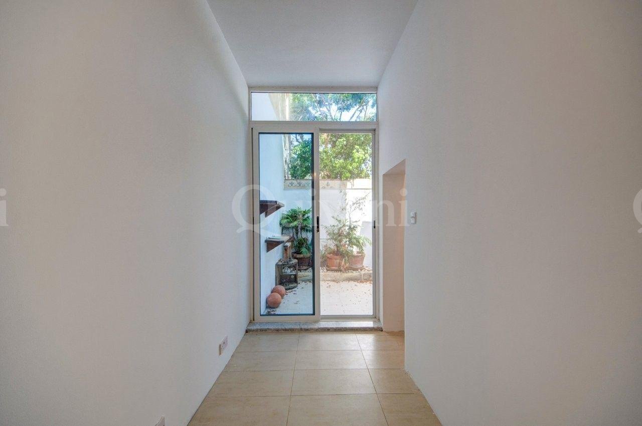 Kalkara, Converted Townhouse