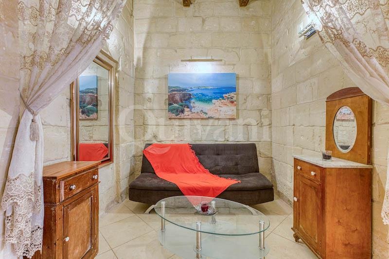 Valletta, Finished Maisonette