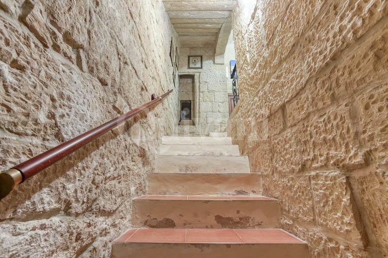 Valletta, Finished Maisonette