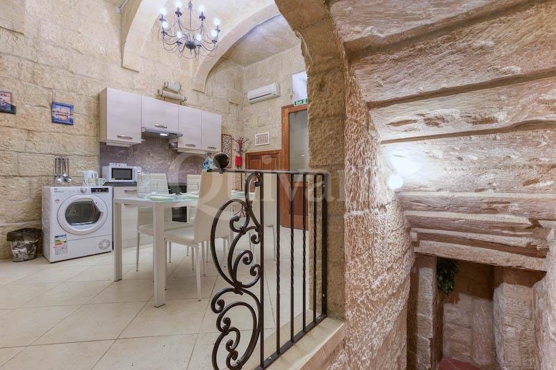 Valletta, Finished Maisonette