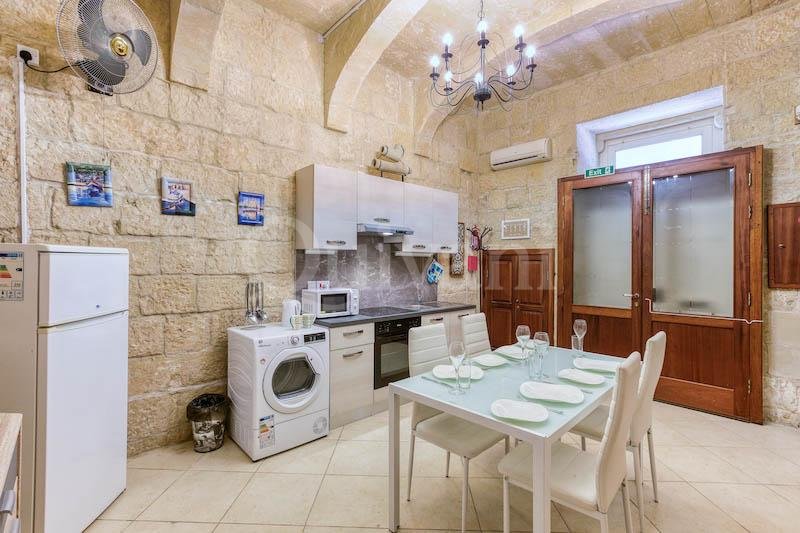 Valletta, Finished Maisonette