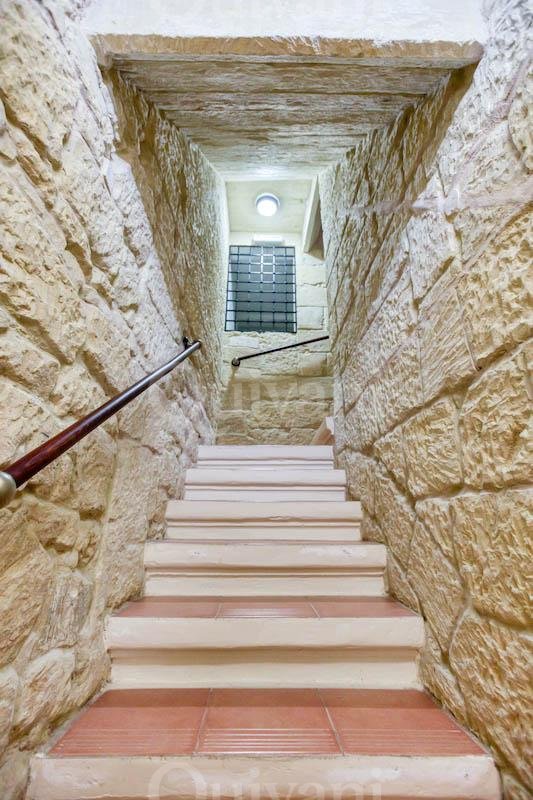 Valletta, Finished Maisonette