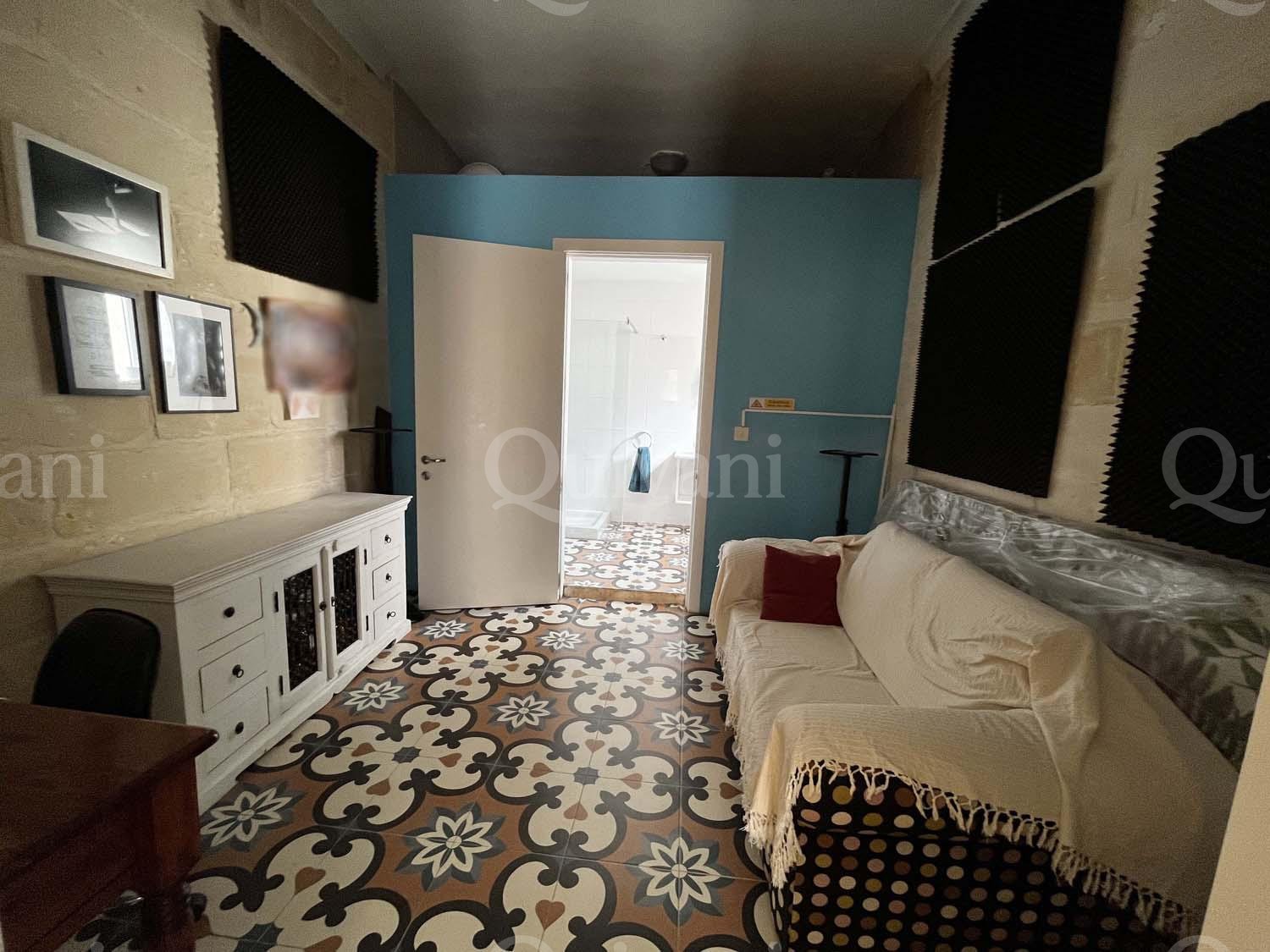 Senglea, Furnished House of Character