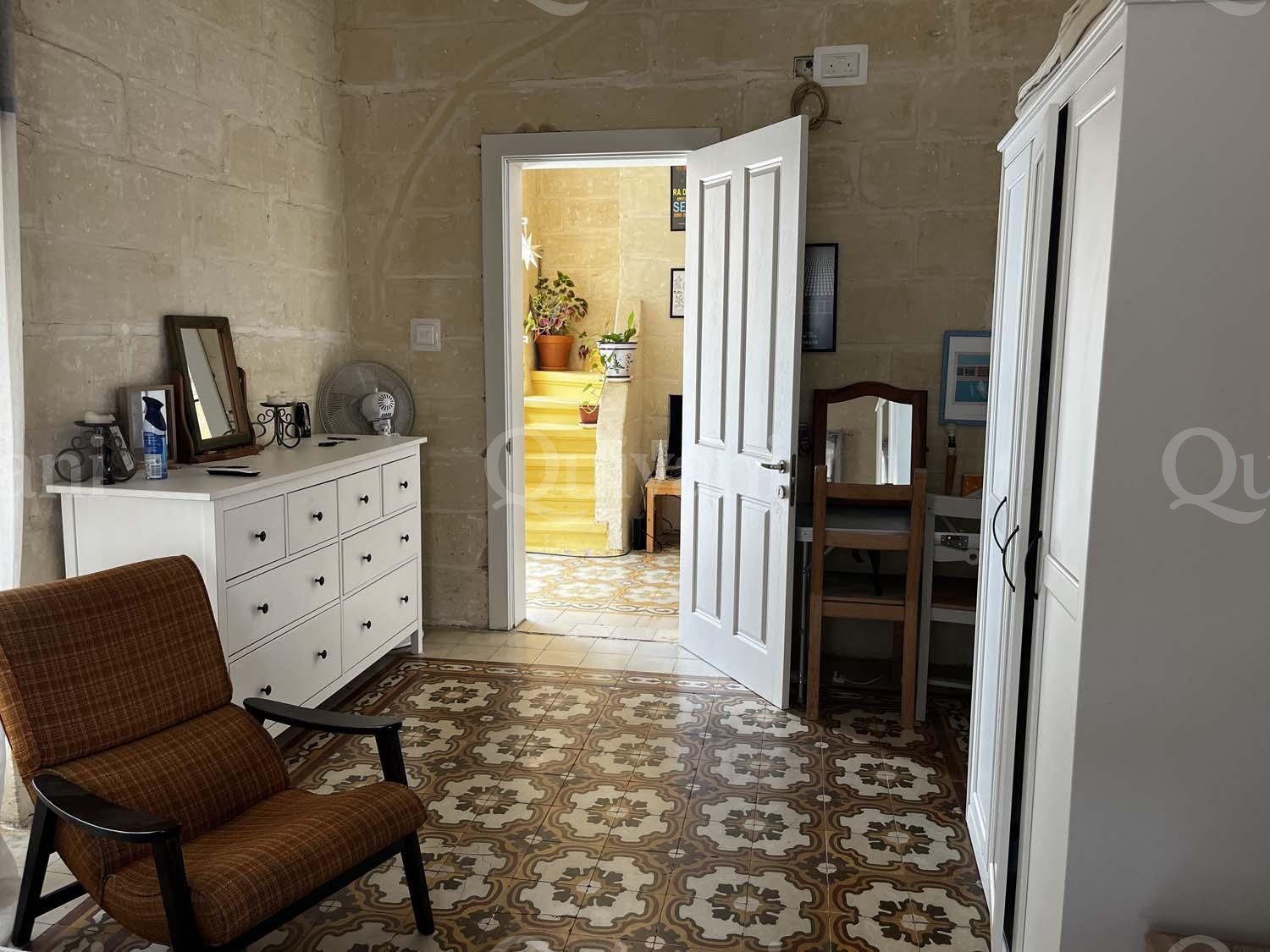 Senglea, Furnished House of Character