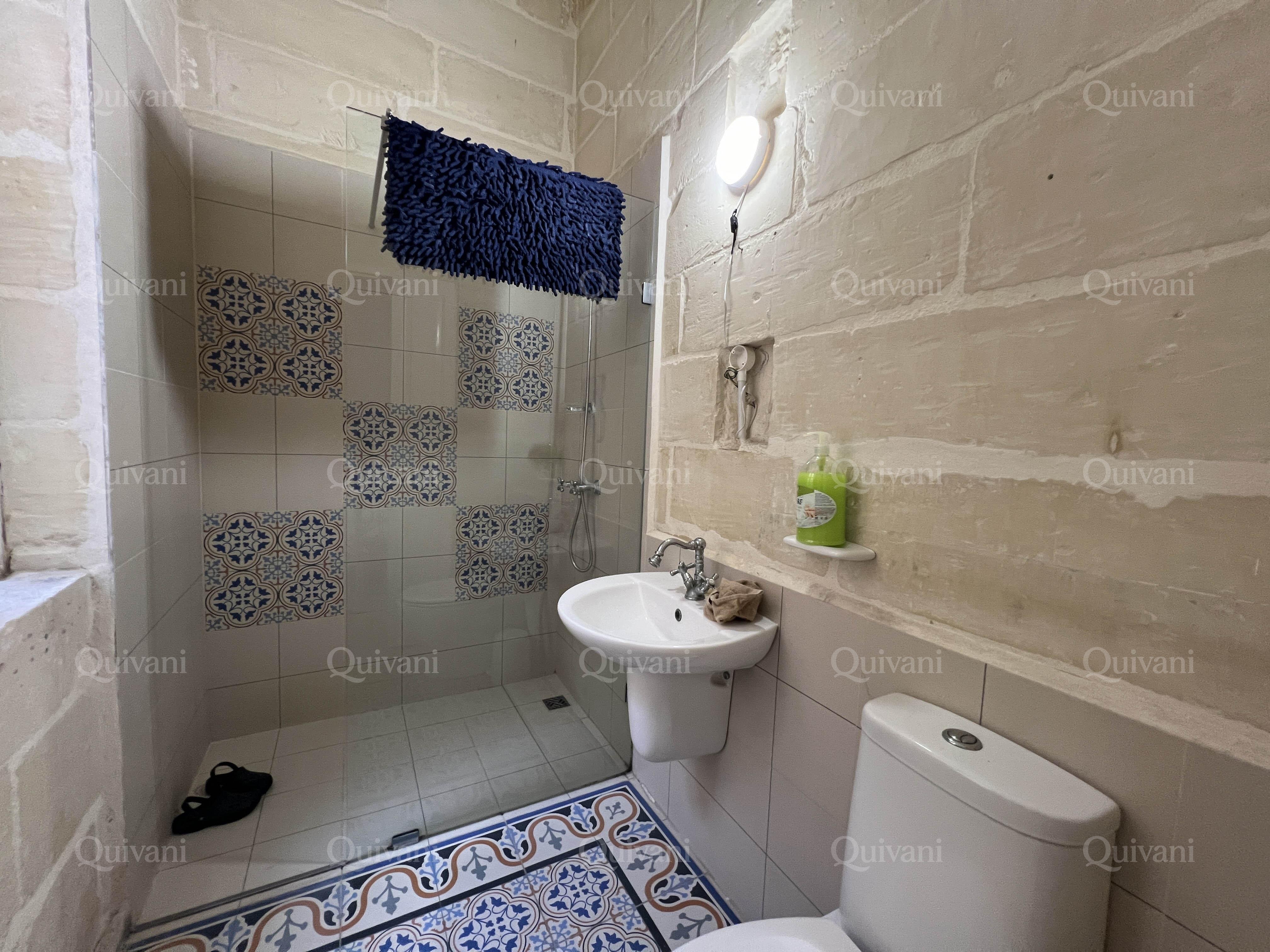 Senglea, Furnished Town House