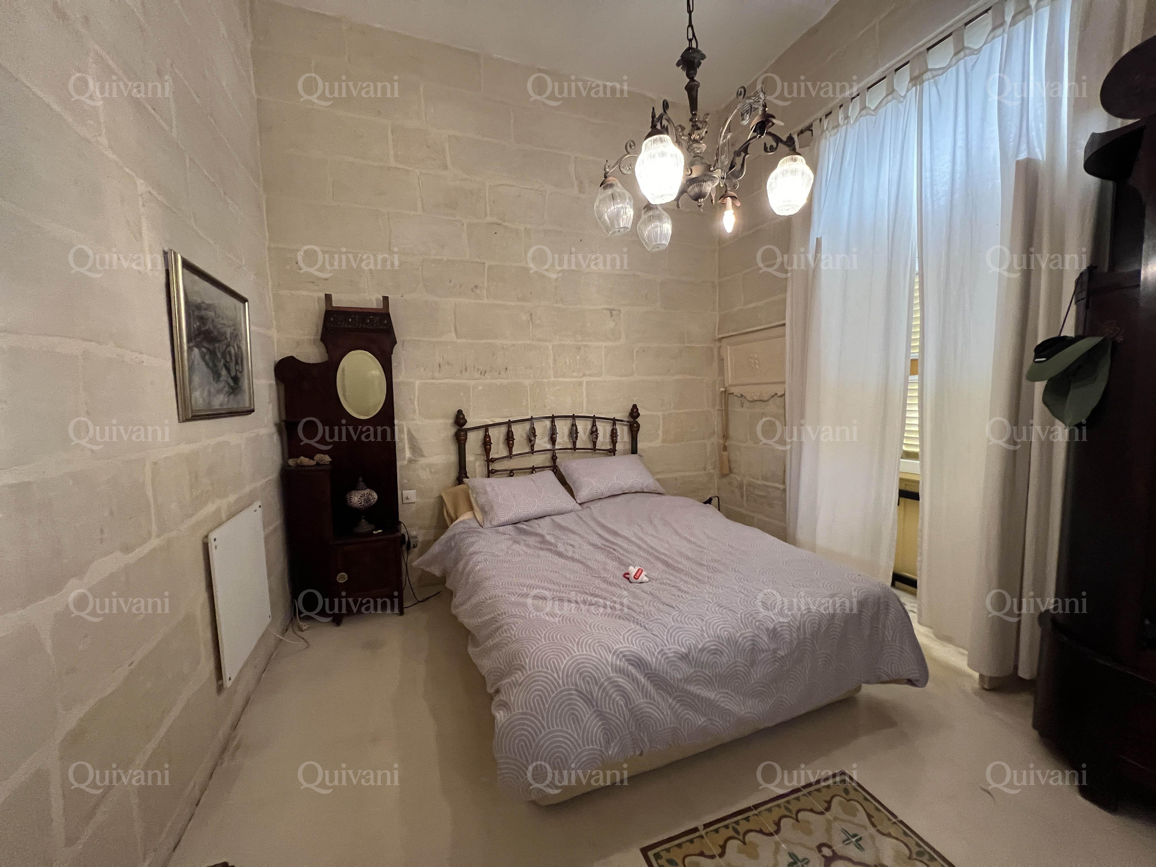 Senglea, Furnished Town House