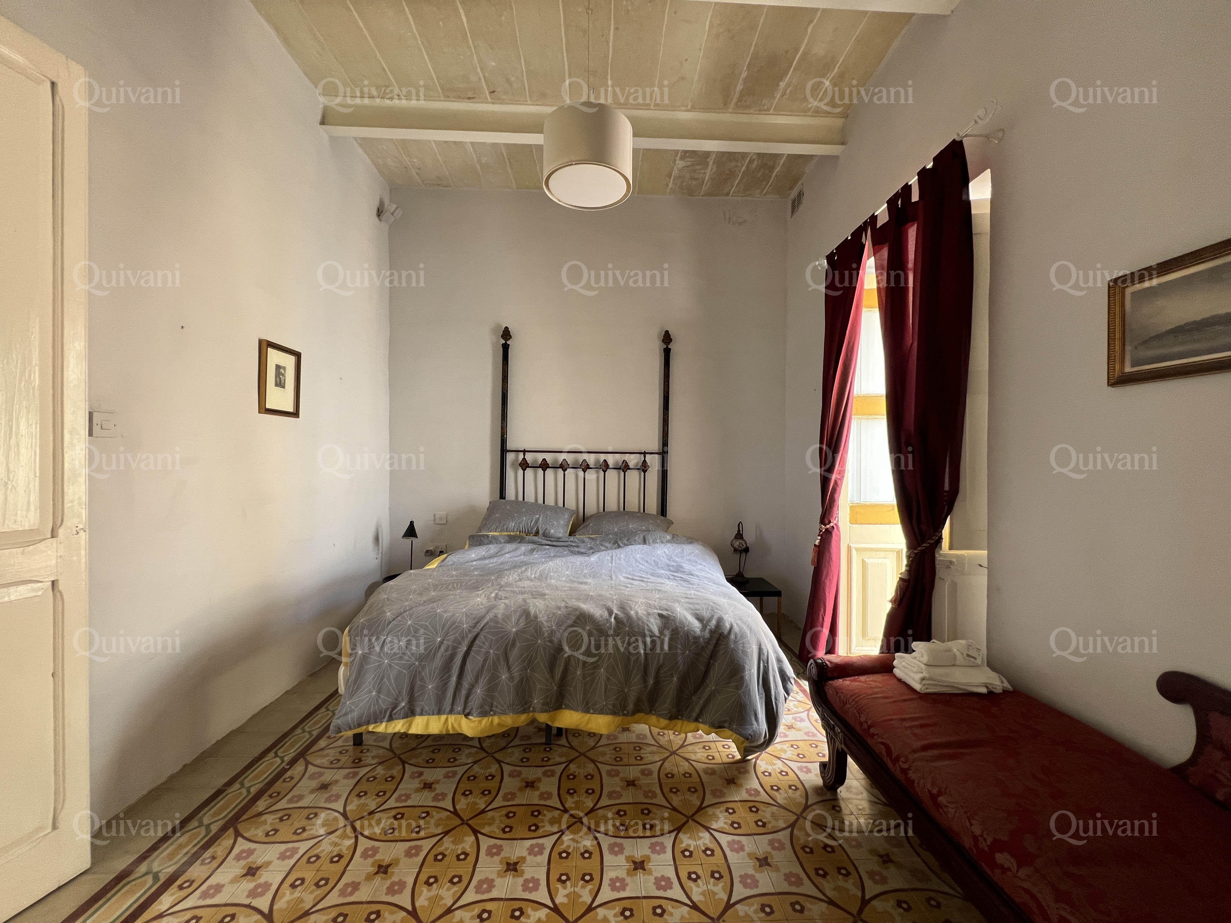 Senglea, Furnished Town House
