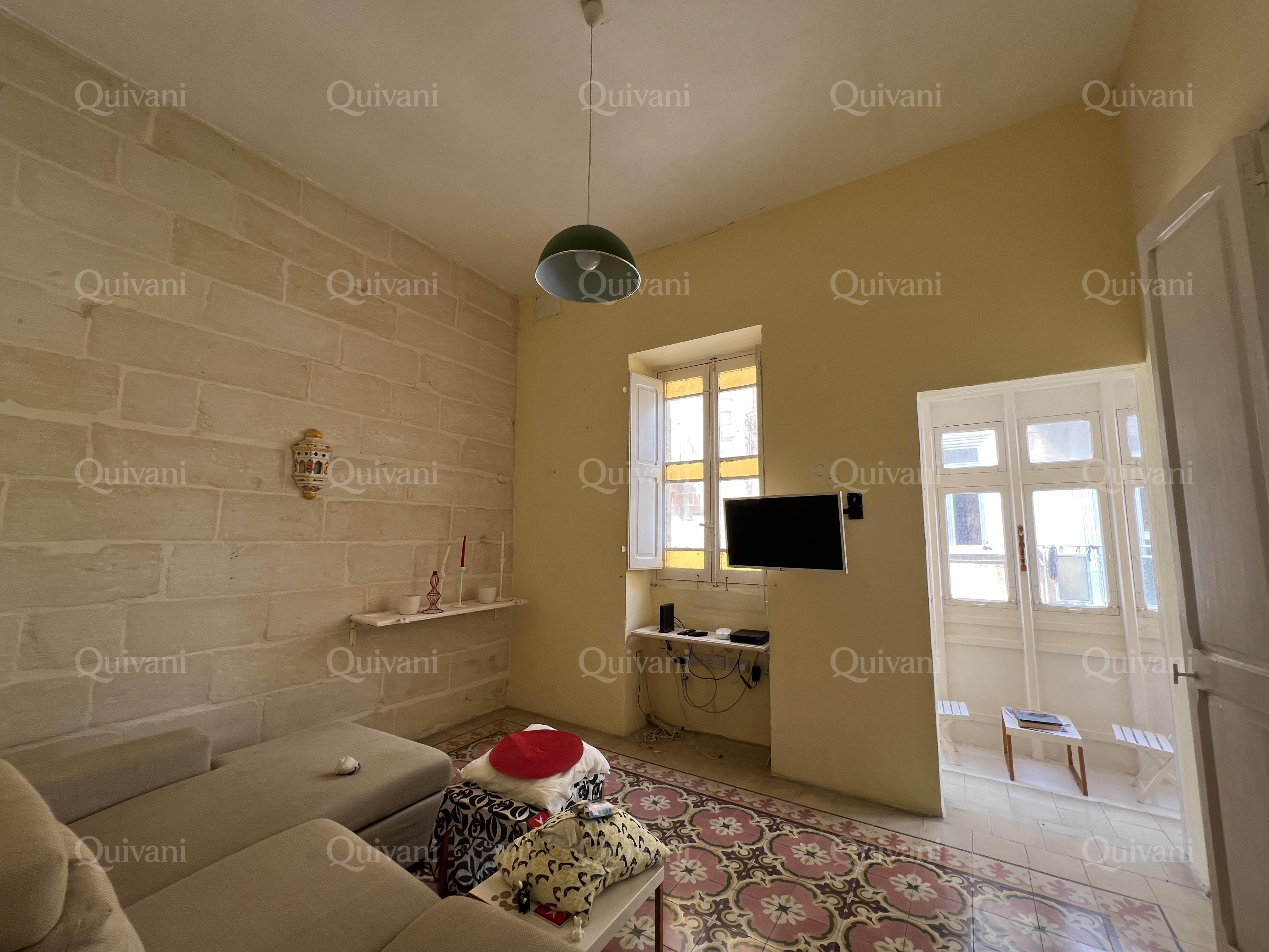Senglea, Furnished Town House