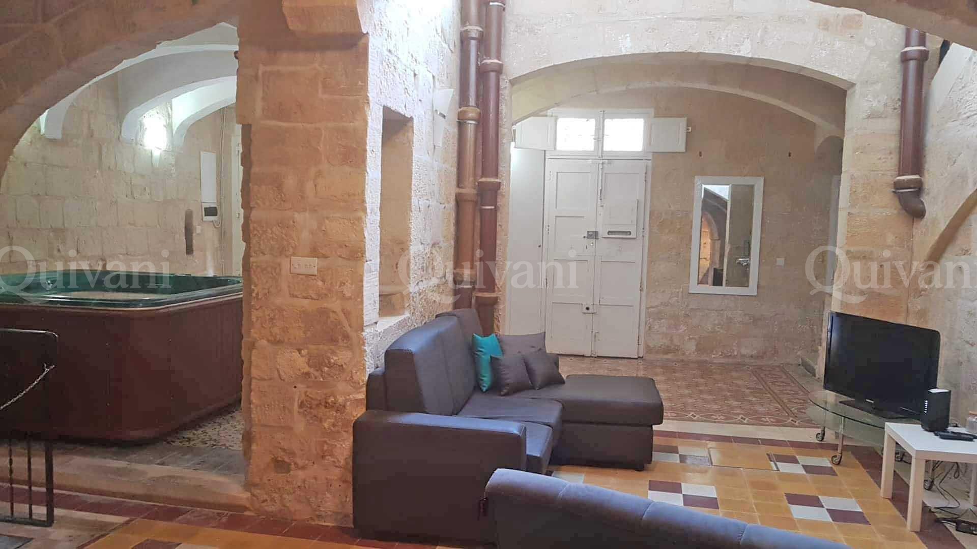 Siggiewi, Furnished House of Character
