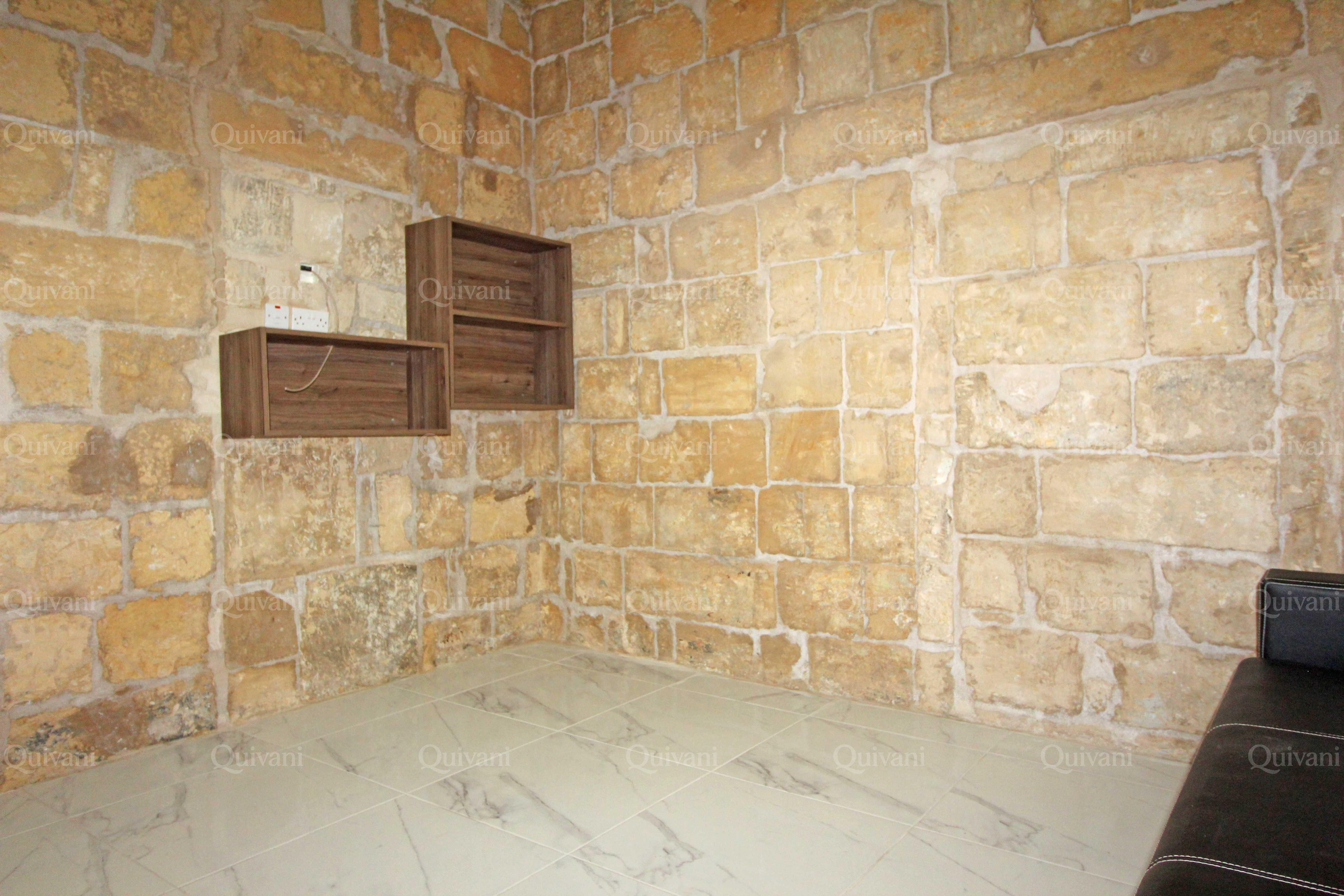 Cospicua, Furnished Town House
