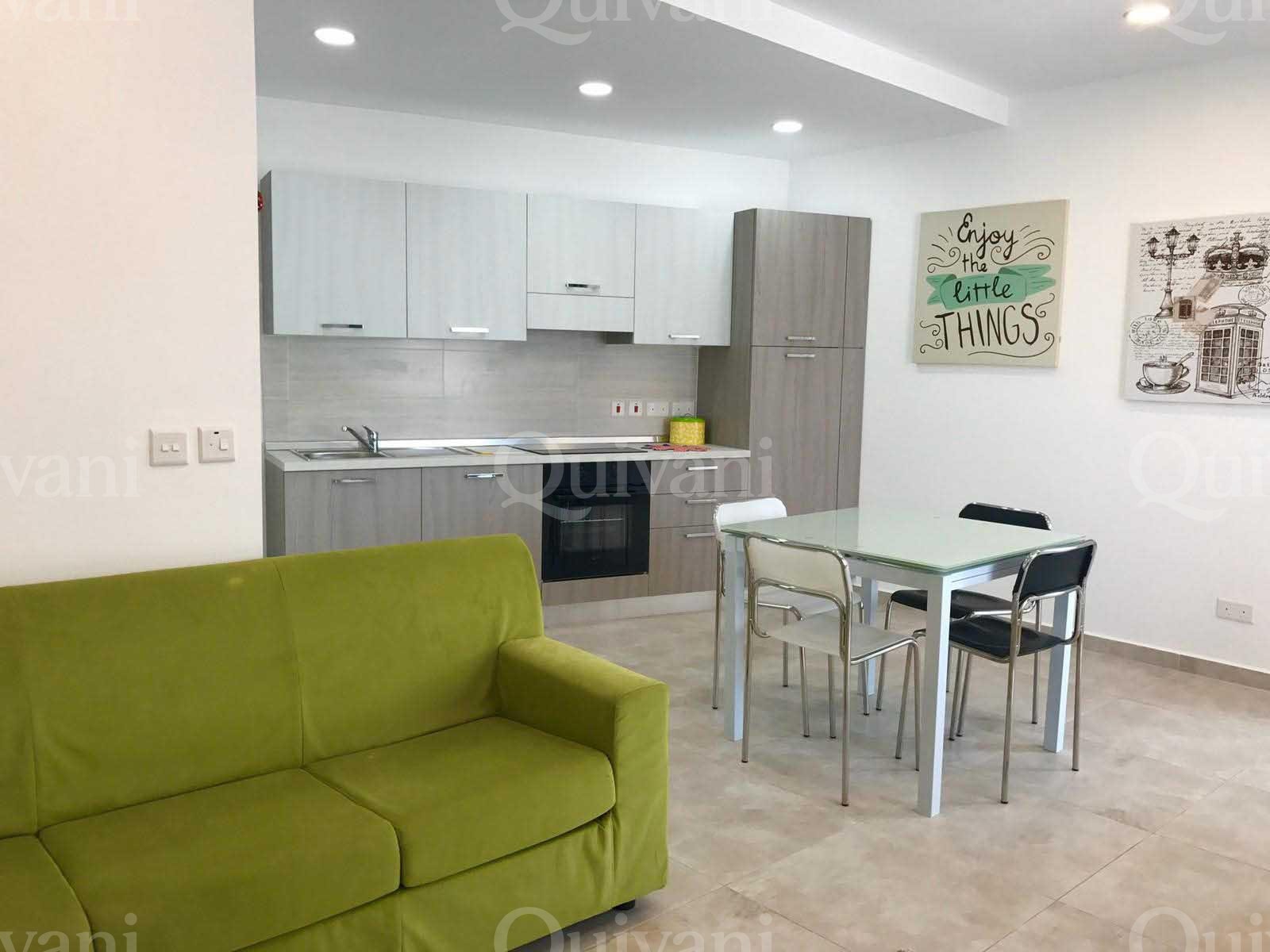 Naxxar, Furnished Penthouse