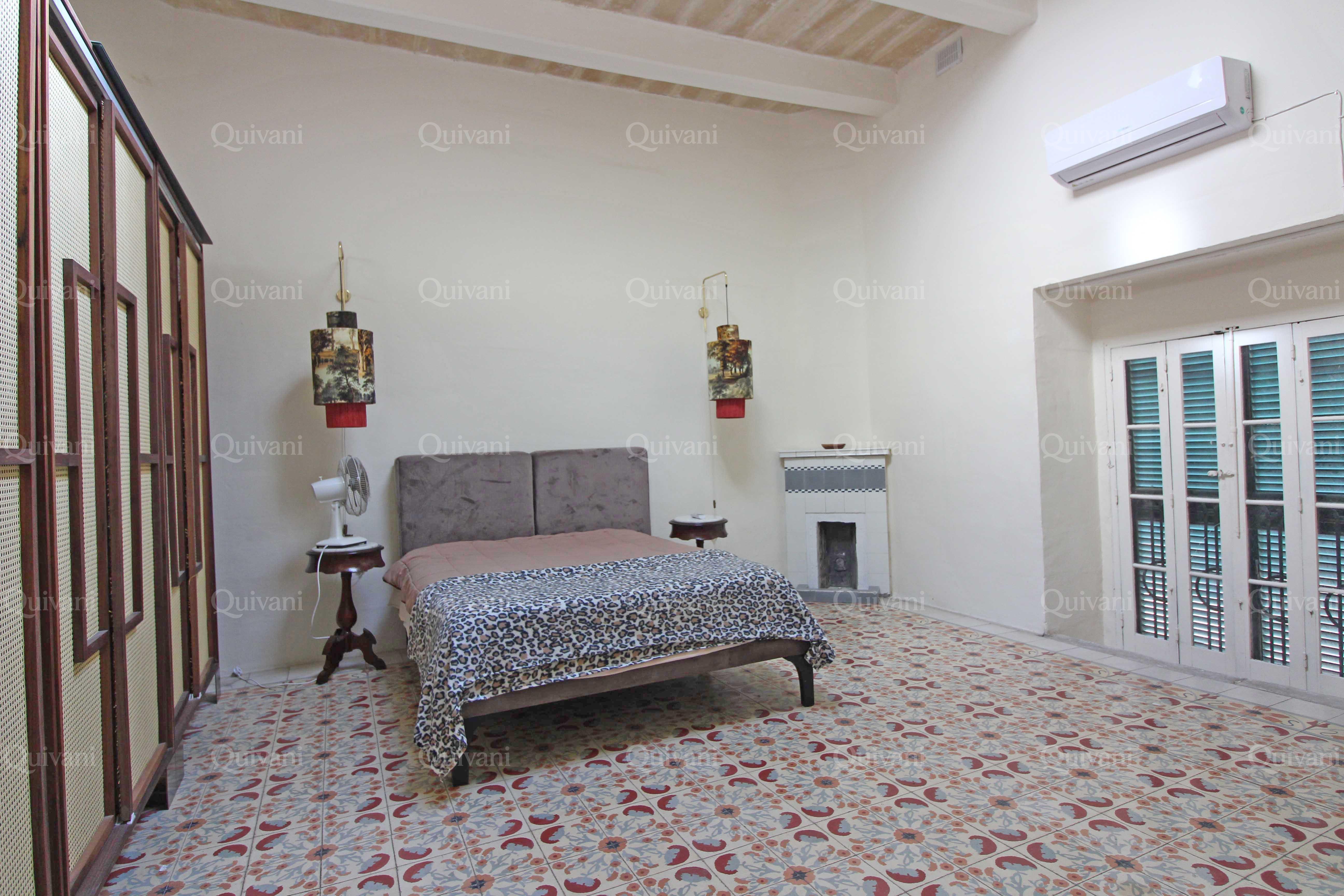 Sliema, Converted Town House