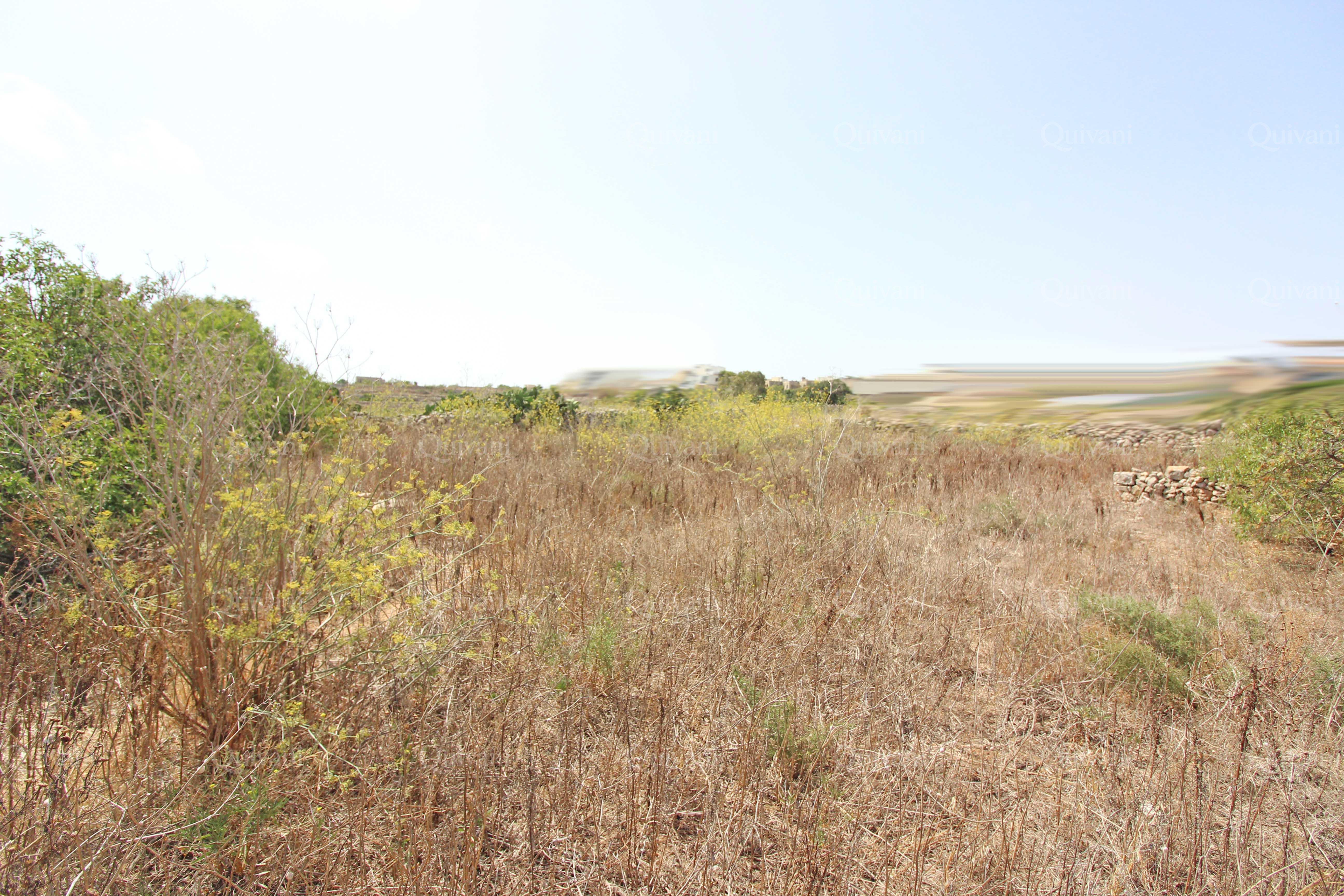 Kalkara, Farmhouse with Land