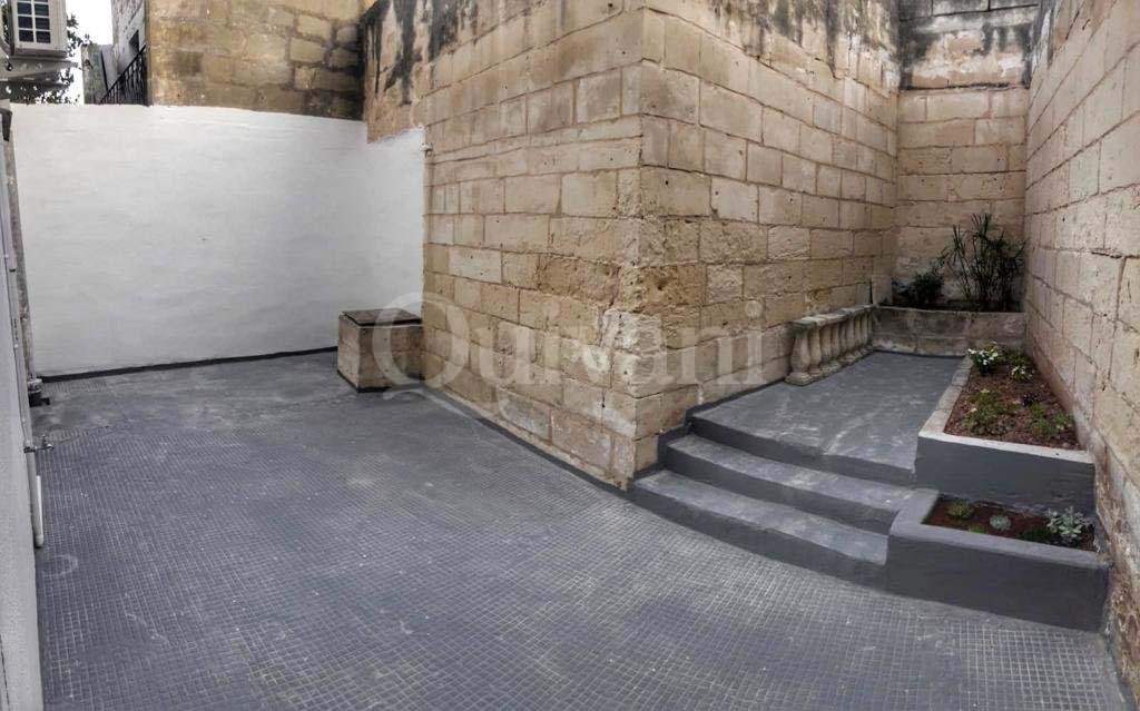 Pieta, Furnished Maisonette