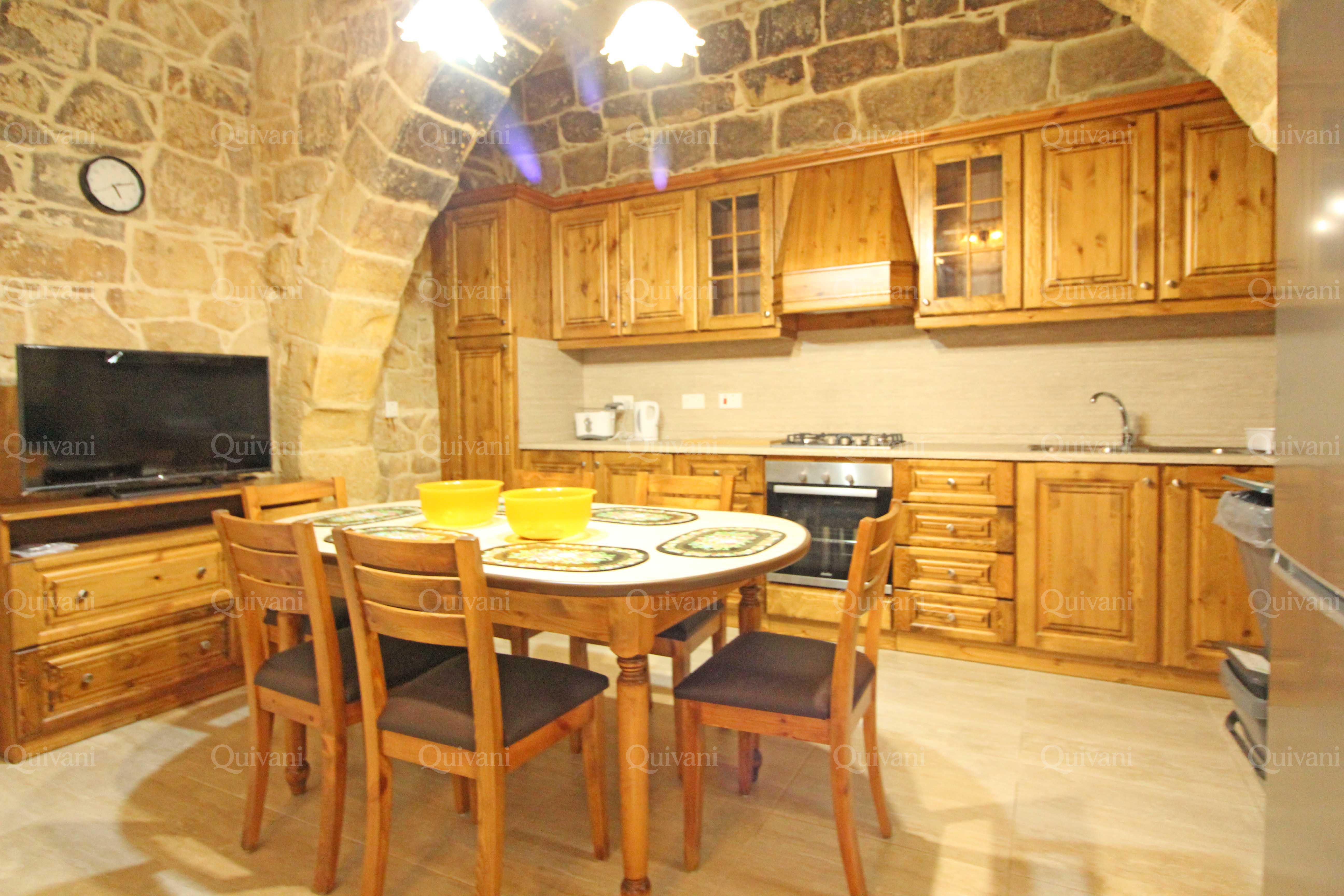 Qrendi, Furnished House of Character