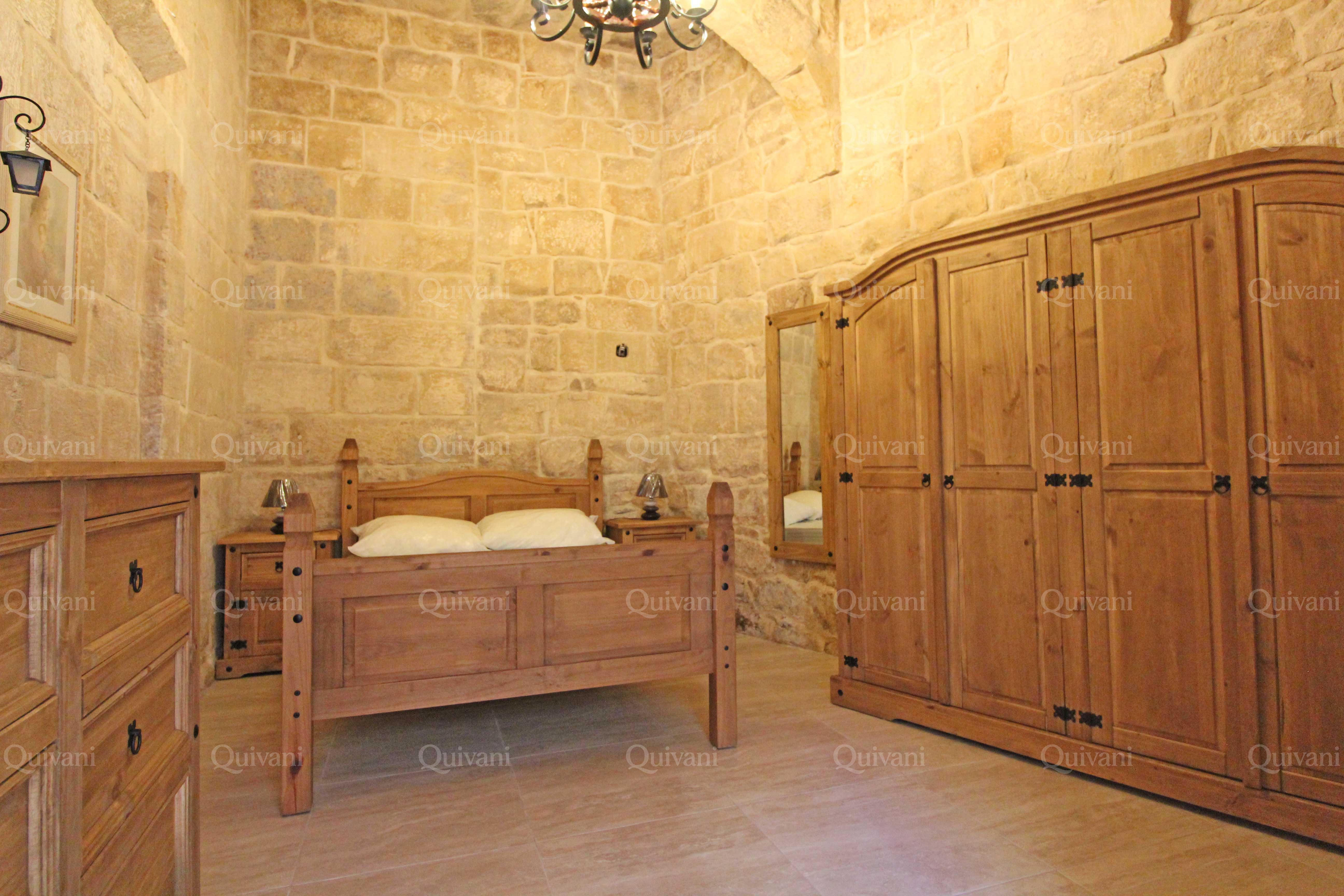 Qrendi, Furnished House of Character